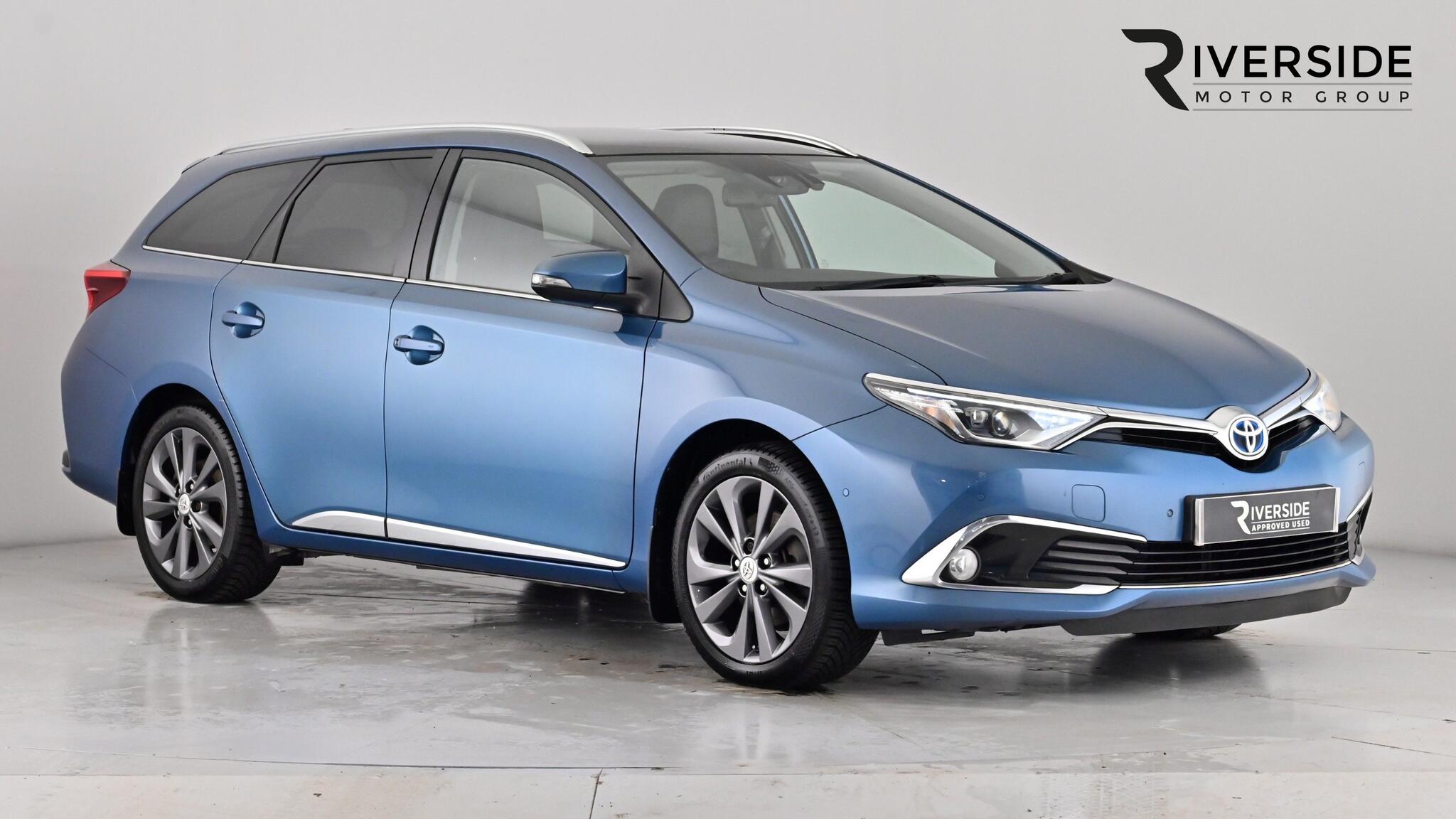 Main listing image - Toyota Auris