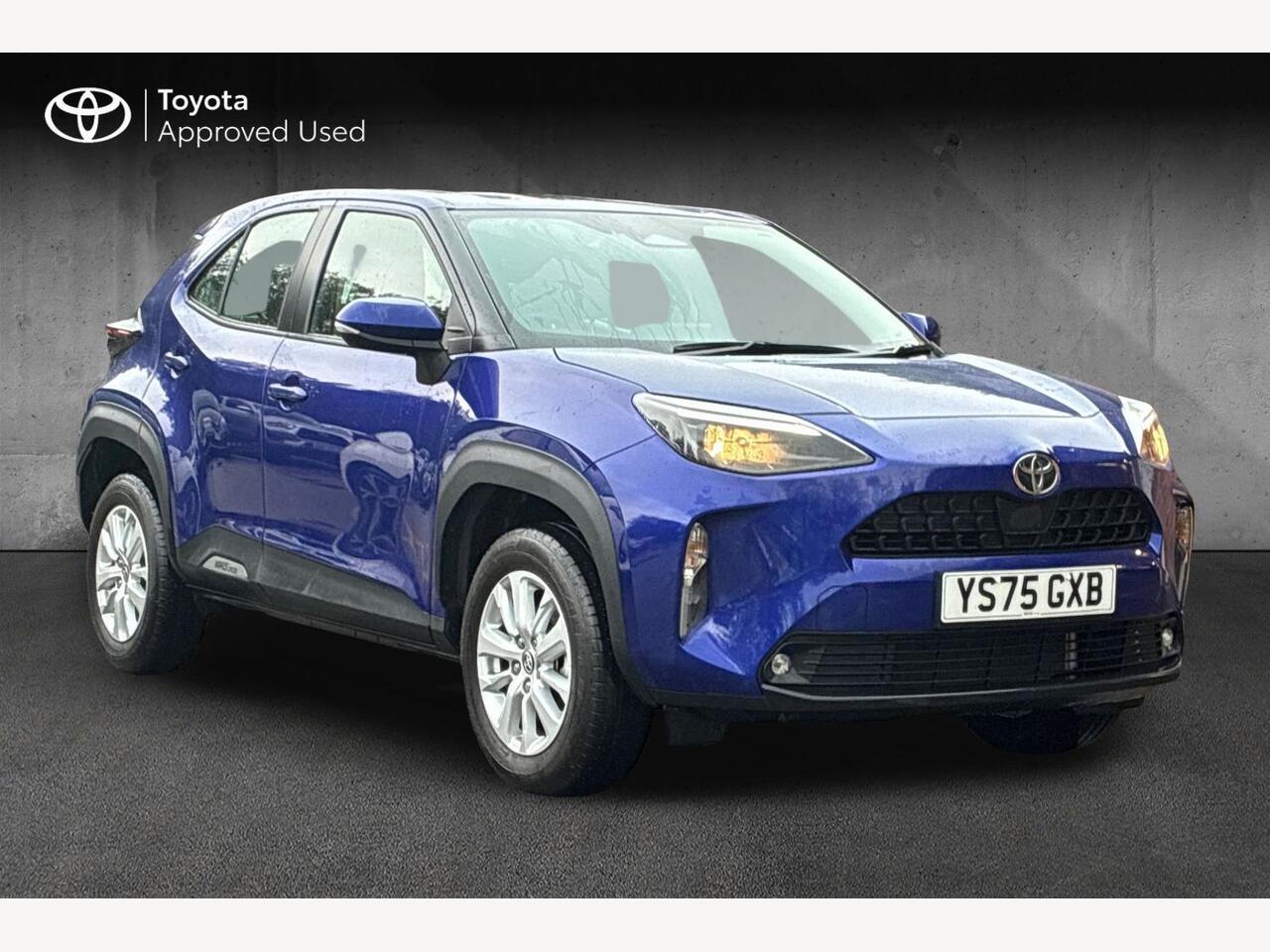 Main listing image - Toyota Yaris Cross