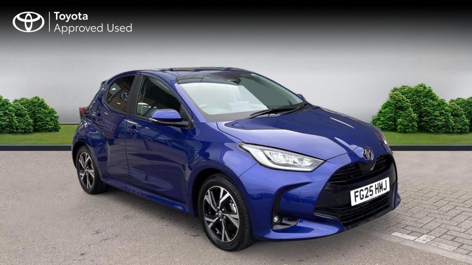 Main listing image - Toyota Yaris