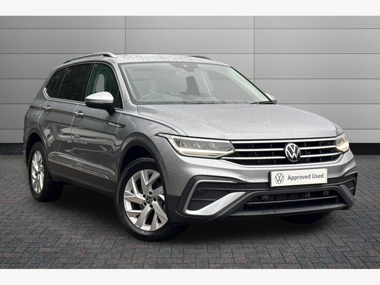 Main listing image - Volkswagen Tiguan Allspace