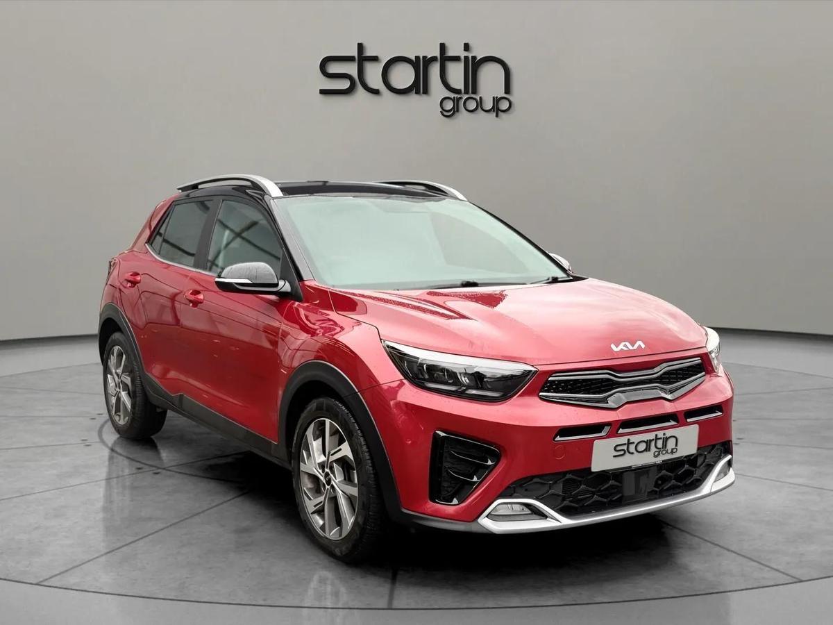 Main listing image - Kia Stonic
