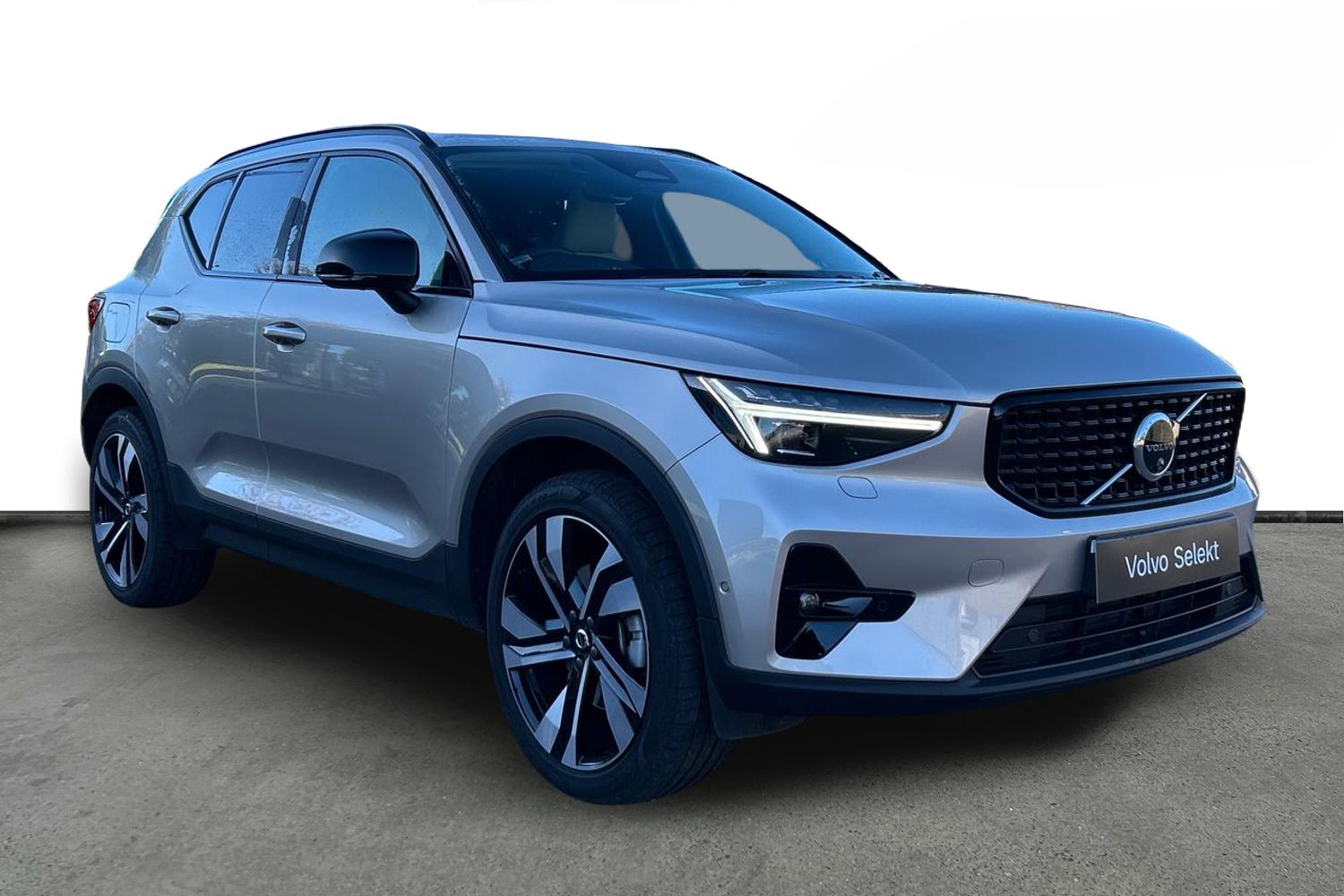 Main listing image - Volvo XC40
