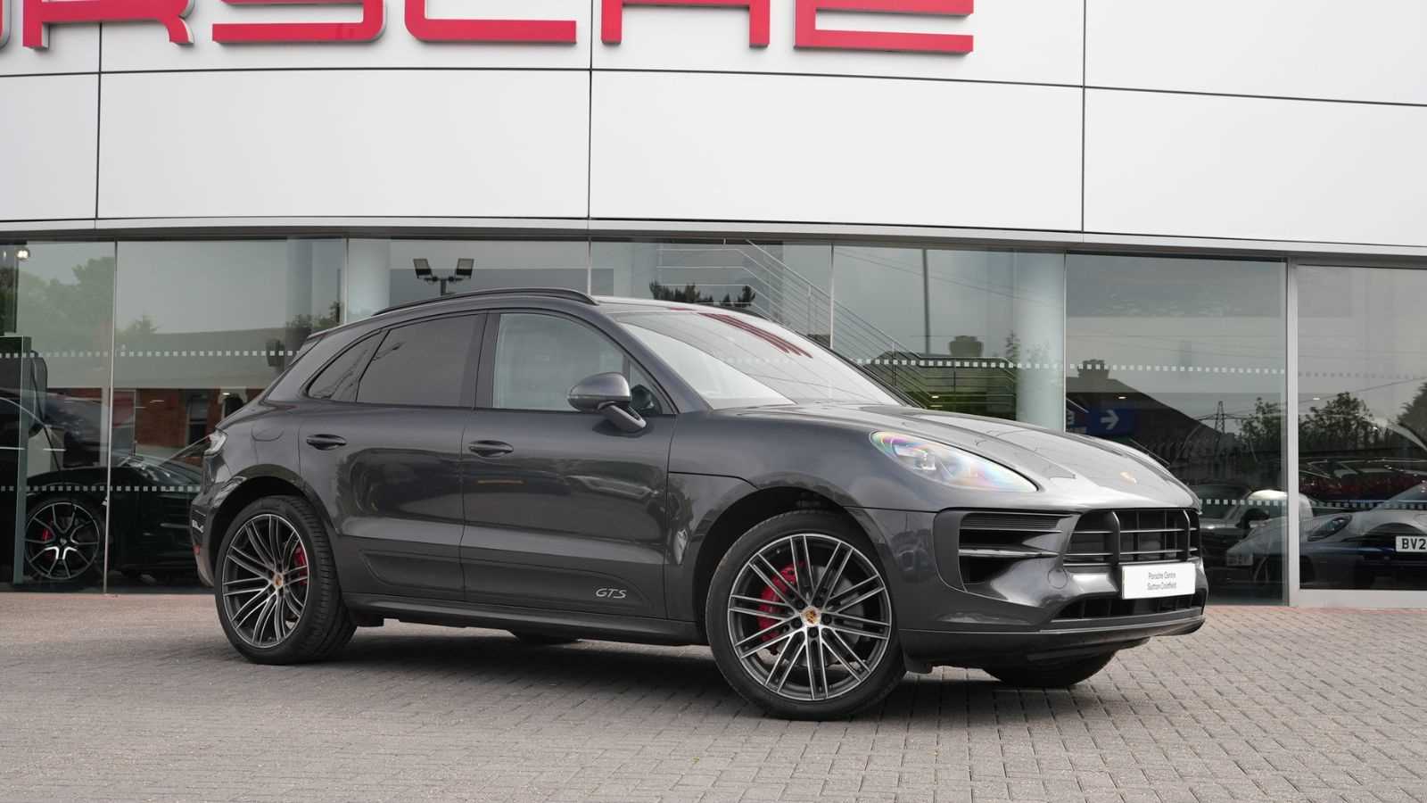 Main listing image - Porsche Macan