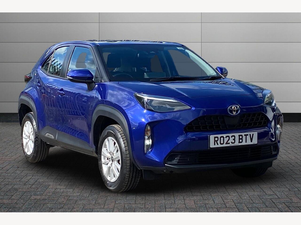 Main listing image - Toyota Yaris Cross
