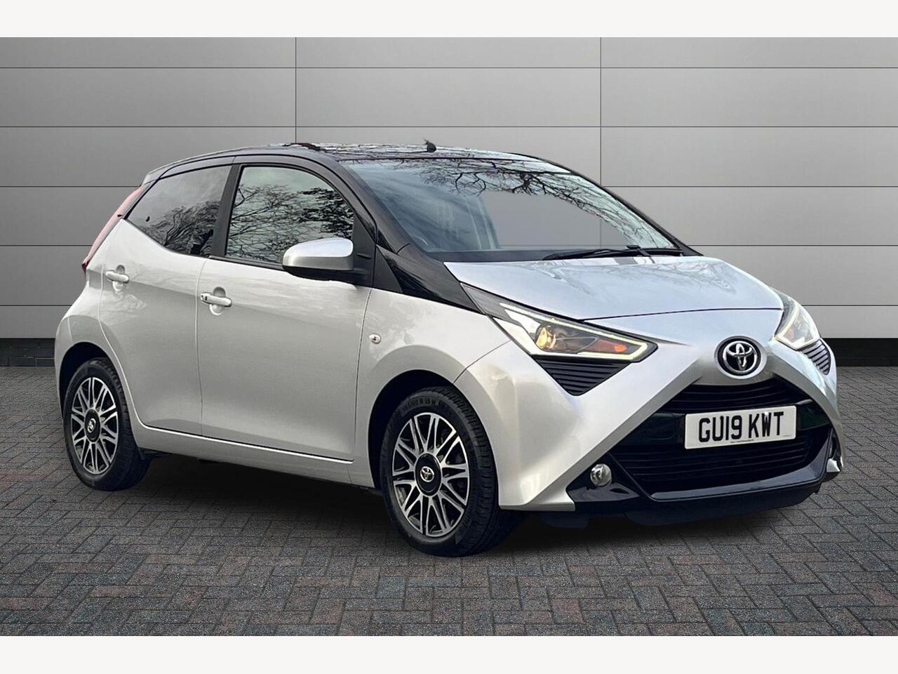 Main listing image - Toyota Aygo