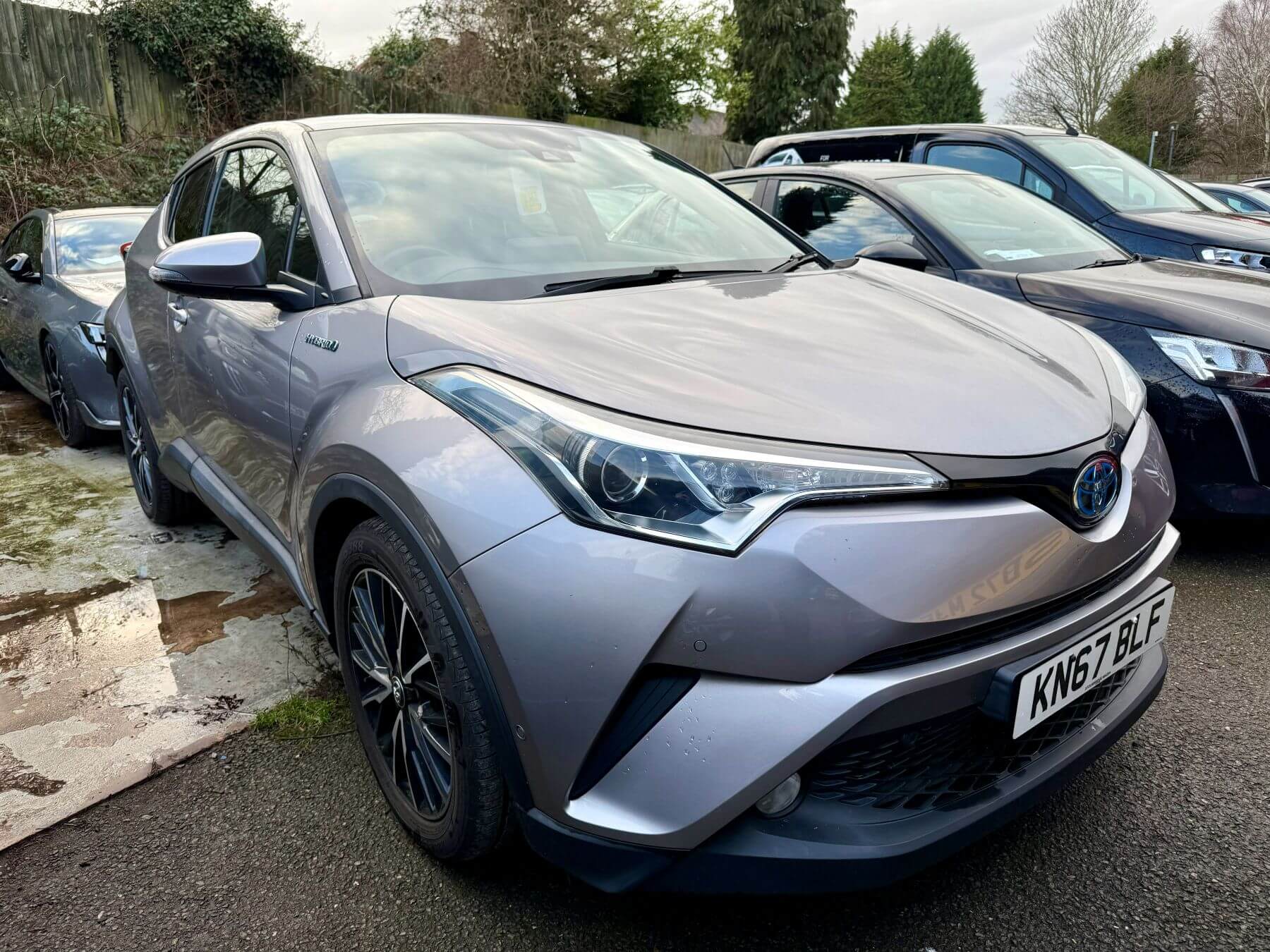 Main listing image - Toyota C-HR