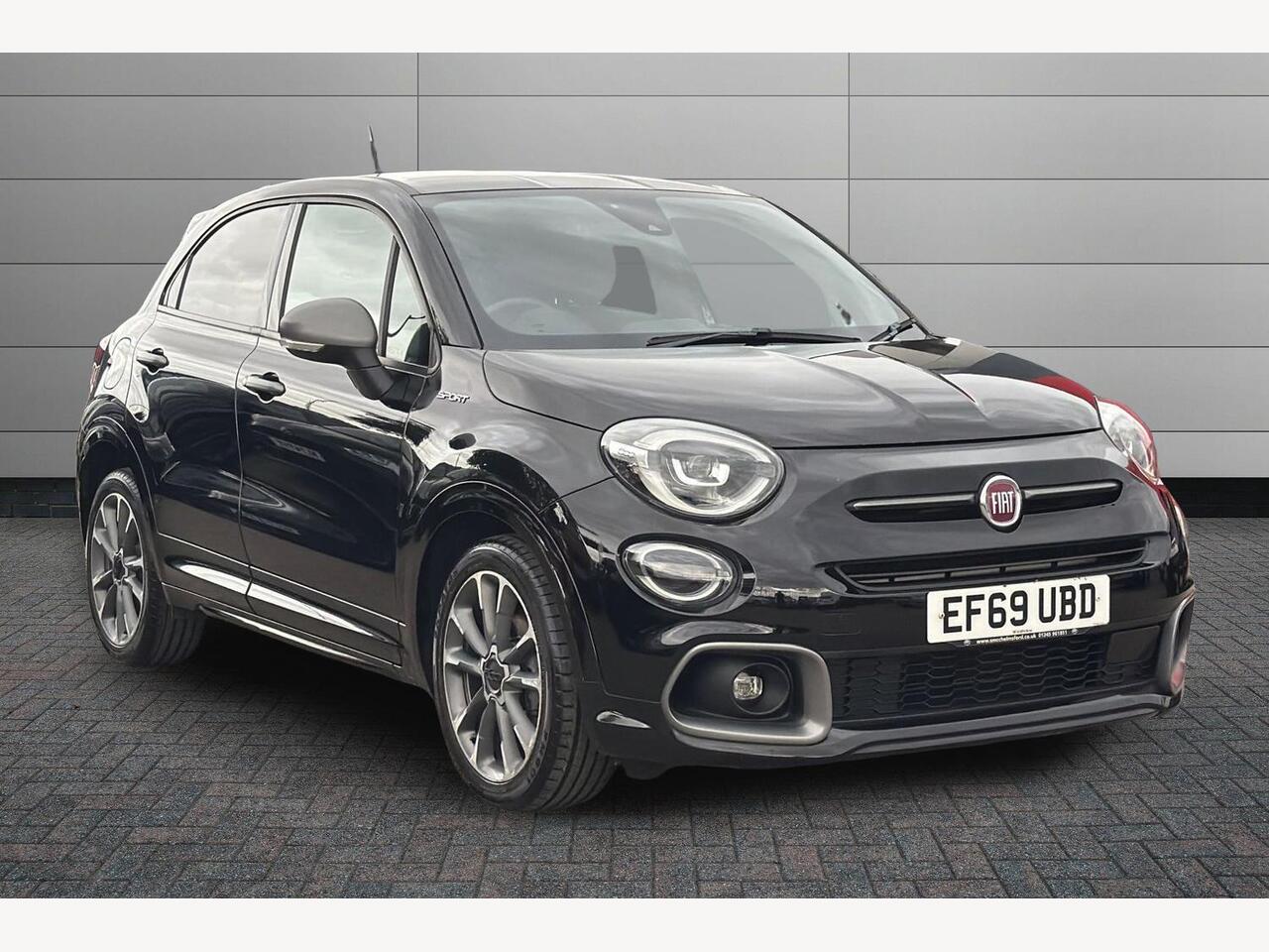 Main listing image - Fiat 500X