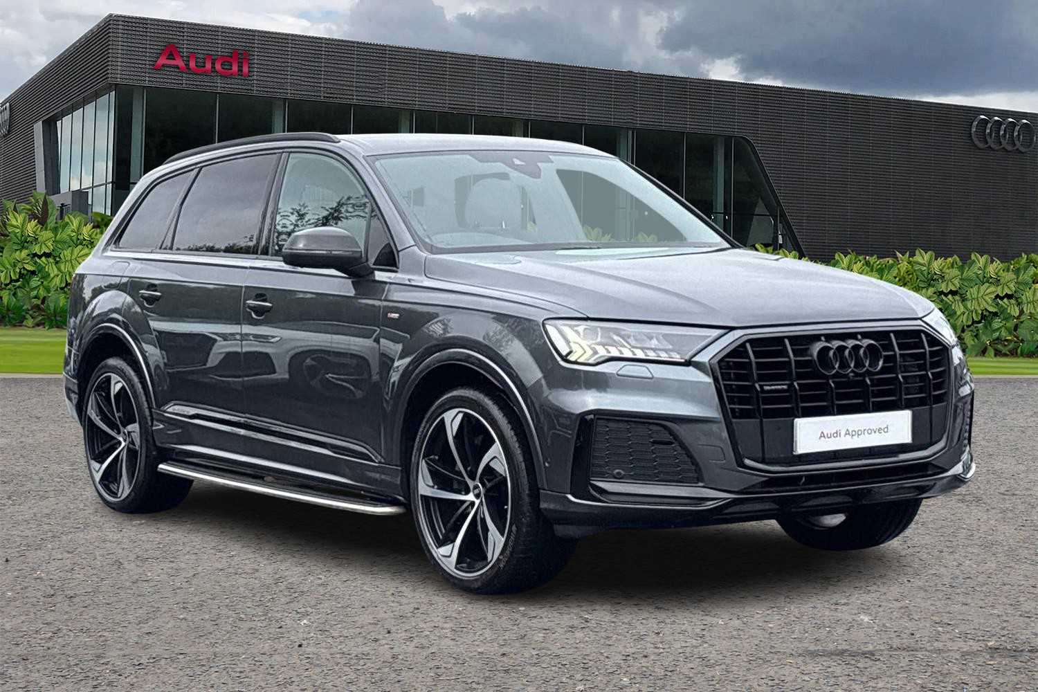 Main listing image - Audi Q7