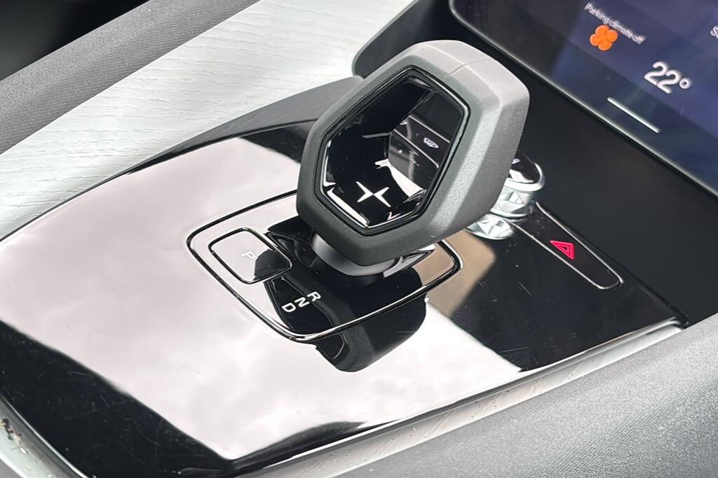 Main listing image - Polestar 2