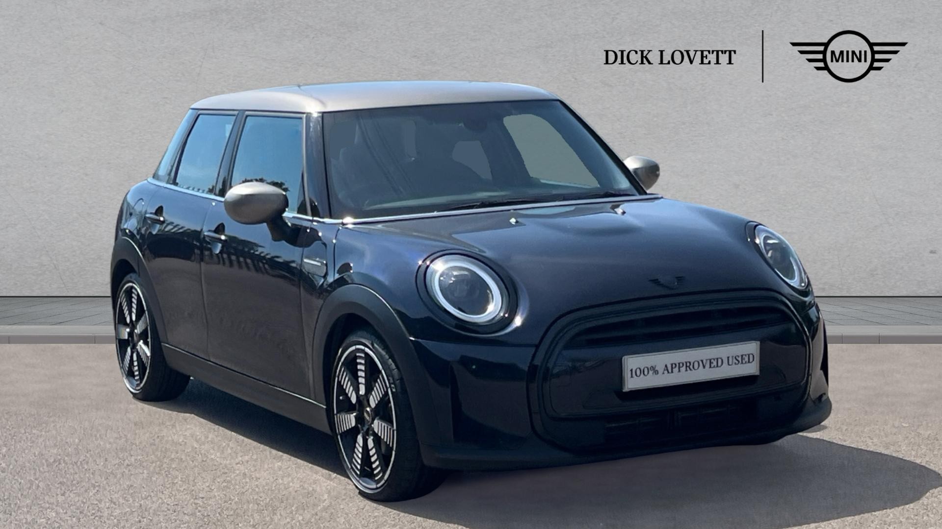 Main listing image - MINI Hatchback