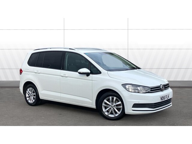 Main listing image - Volkswagen Touran
