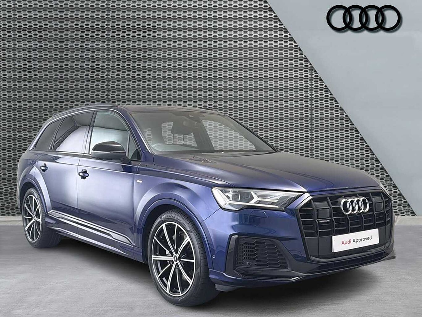 Main listing image - Audi Q7