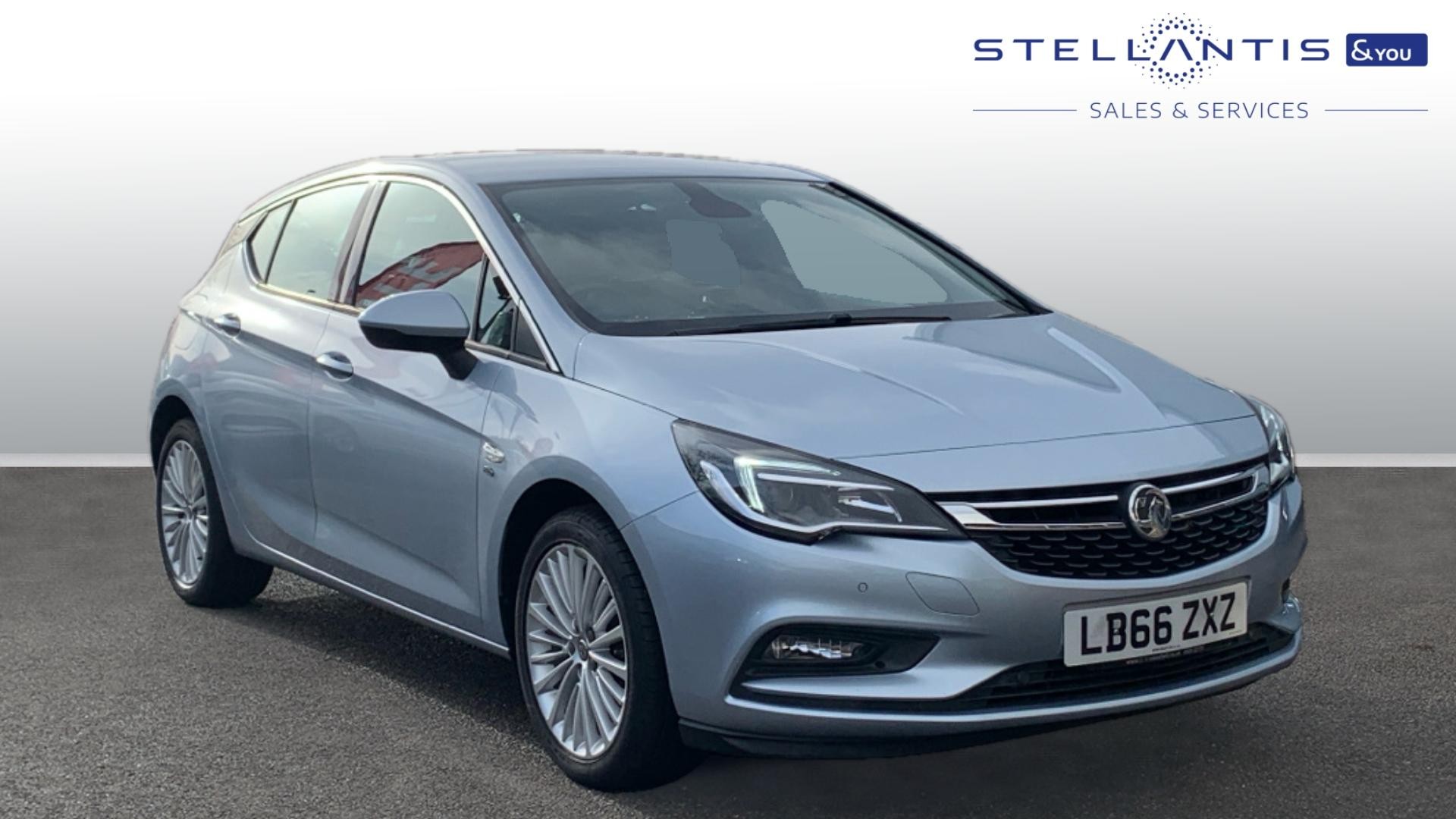 Main listing image - Vauxhall Astra