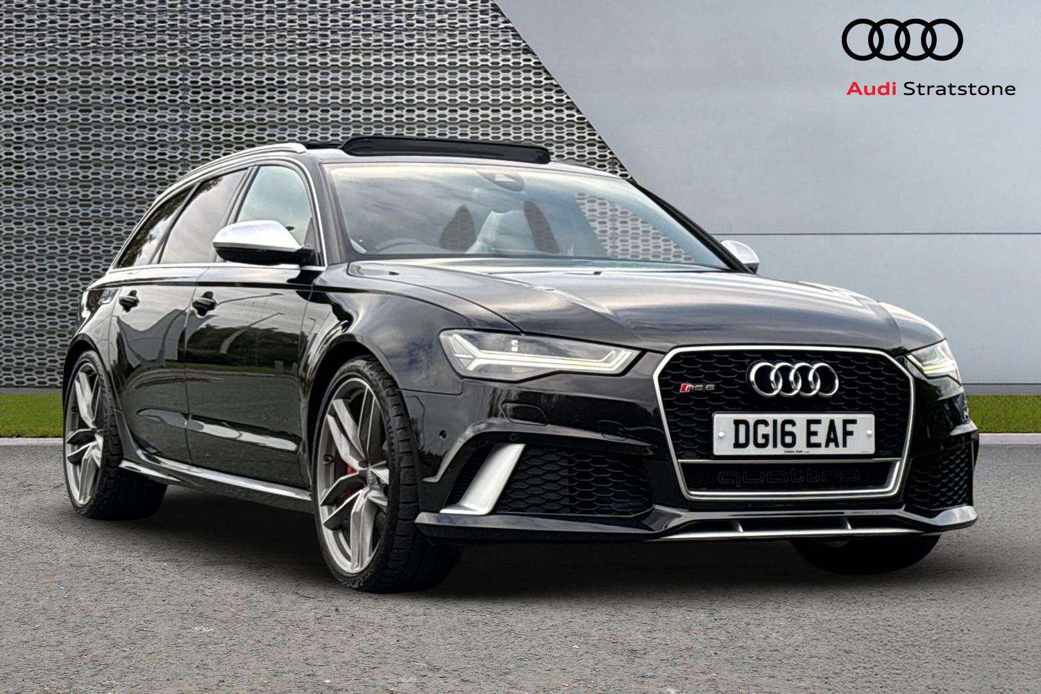 Main listing image - Audi RS6