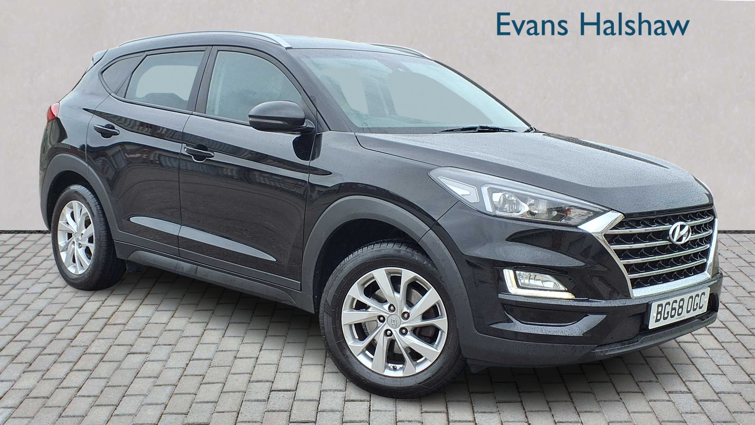 Main listing image - Hyundai Tucson
