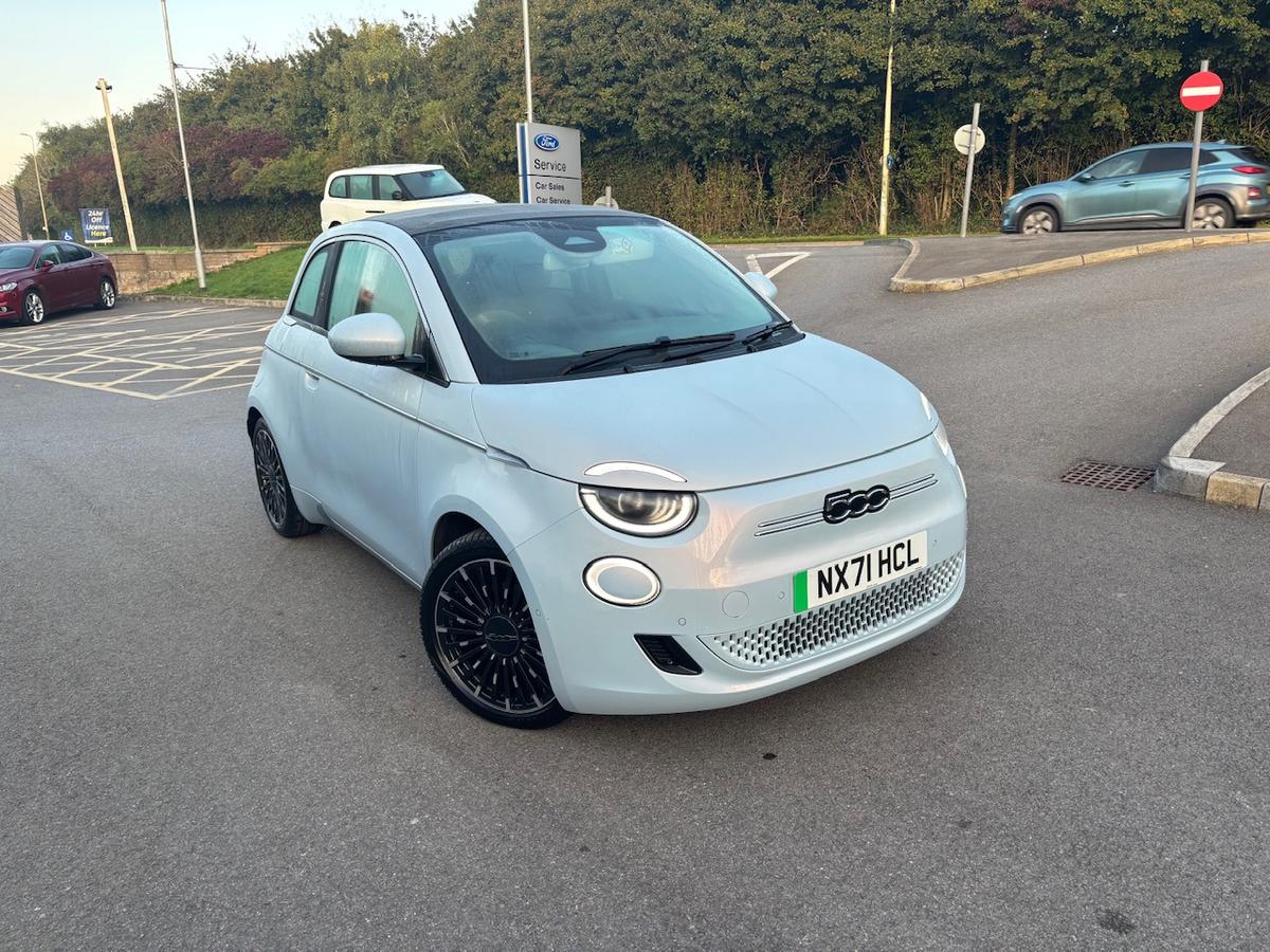 Main listing image - Fiat 500 Electric