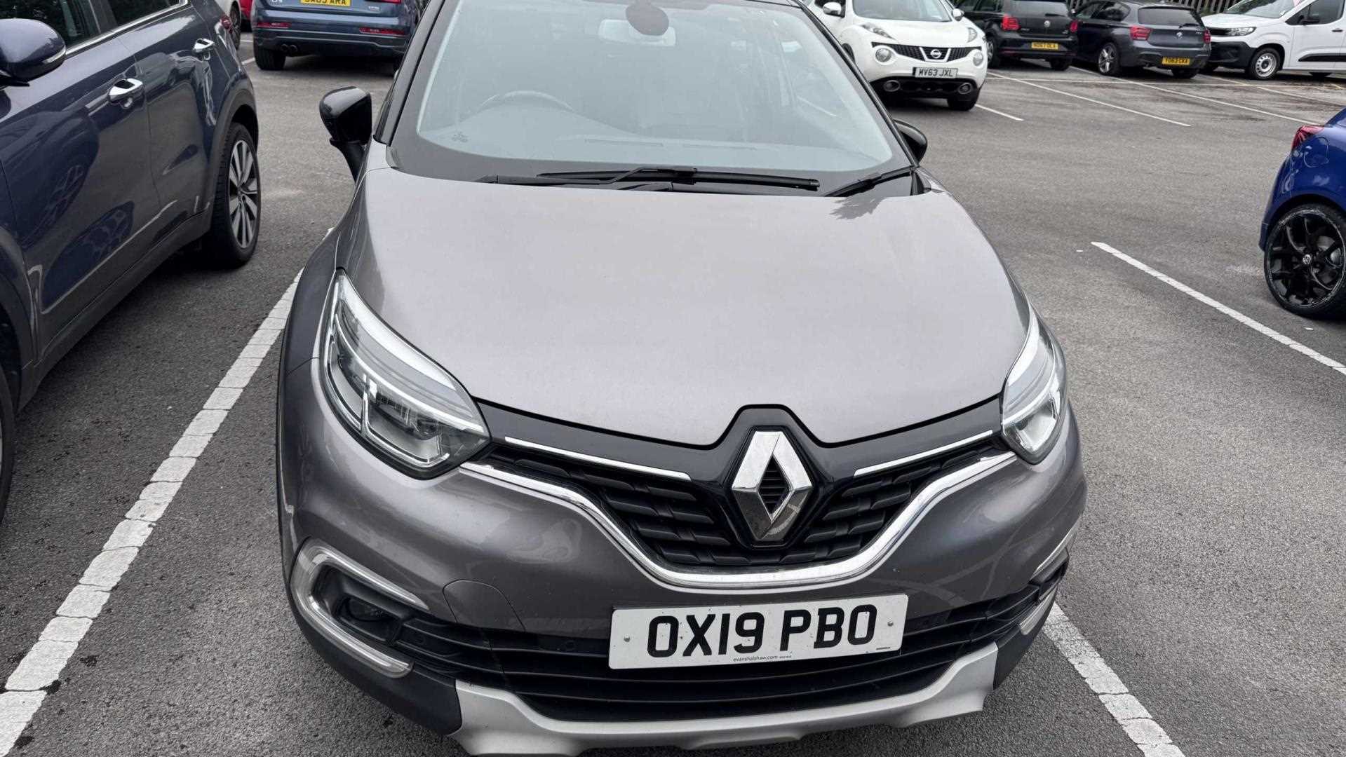 Main listing image - Renault Captur