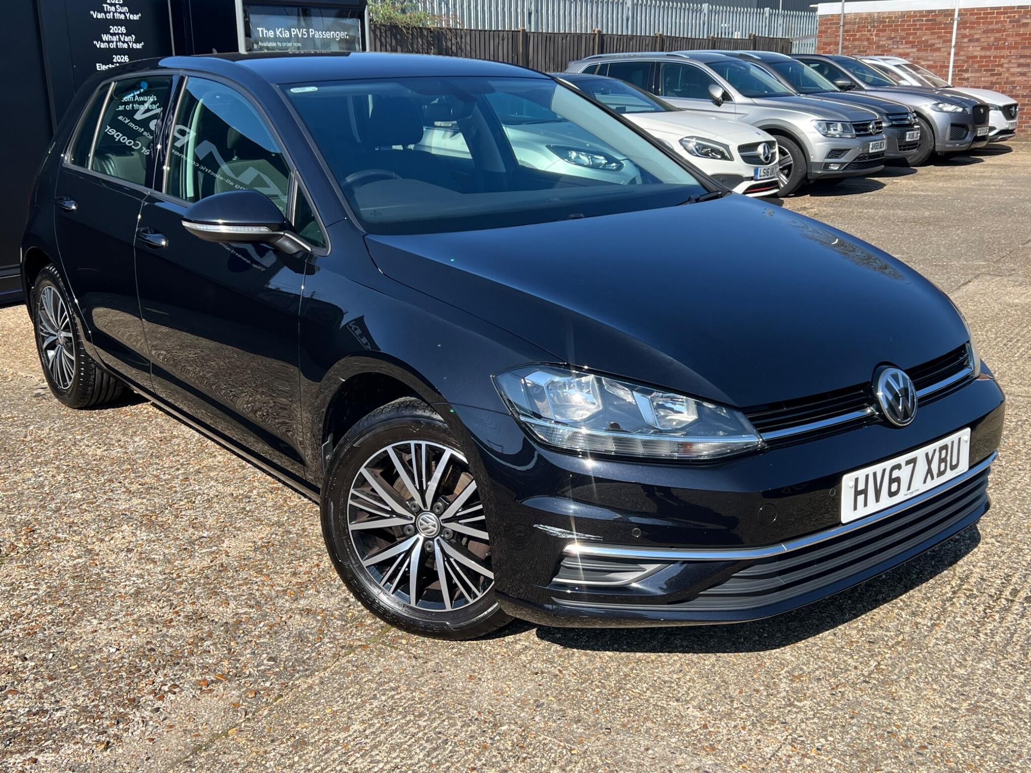 Main listing image - Volkswagen Golf