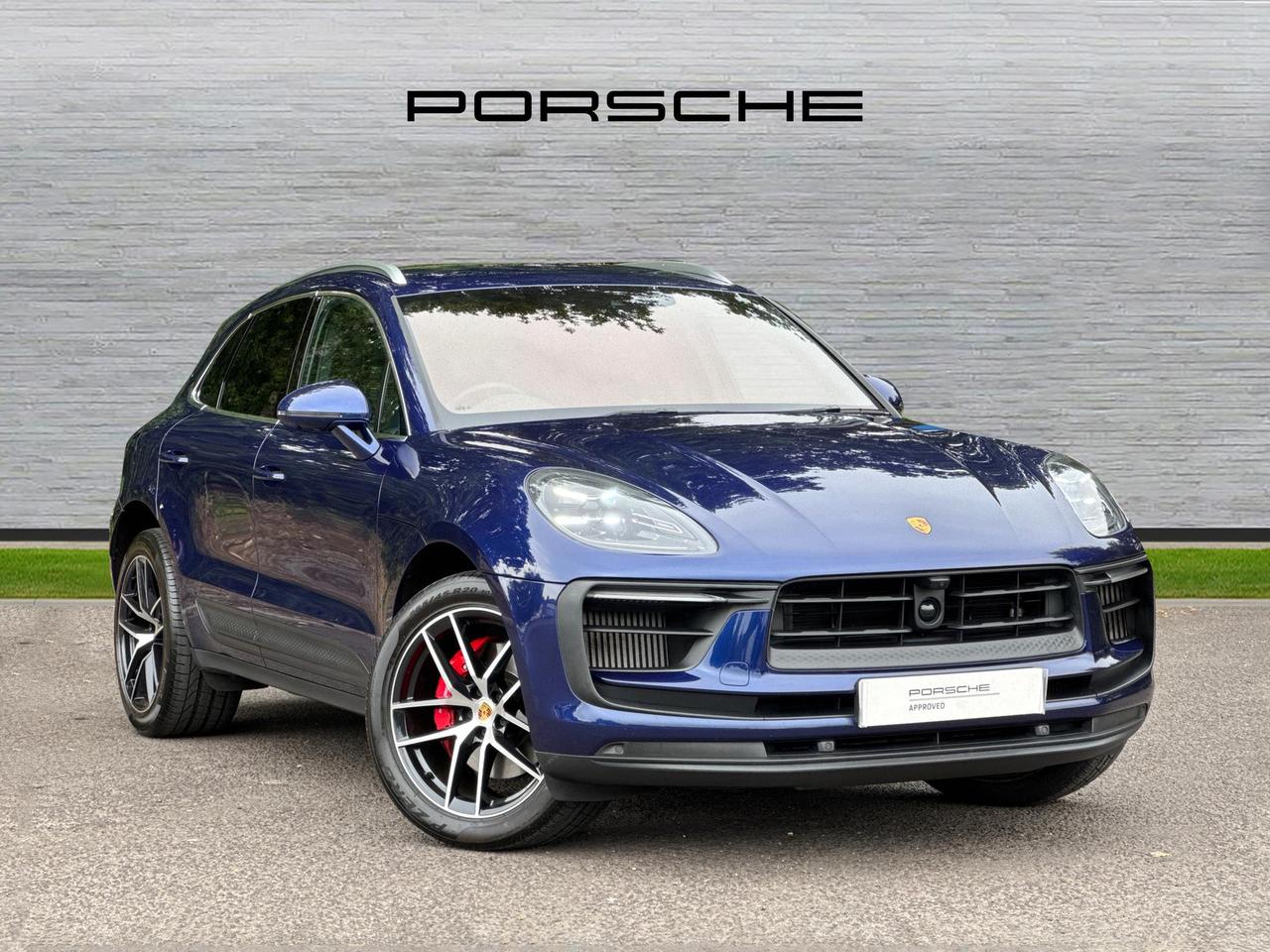 Main listing image - Porsche Macan