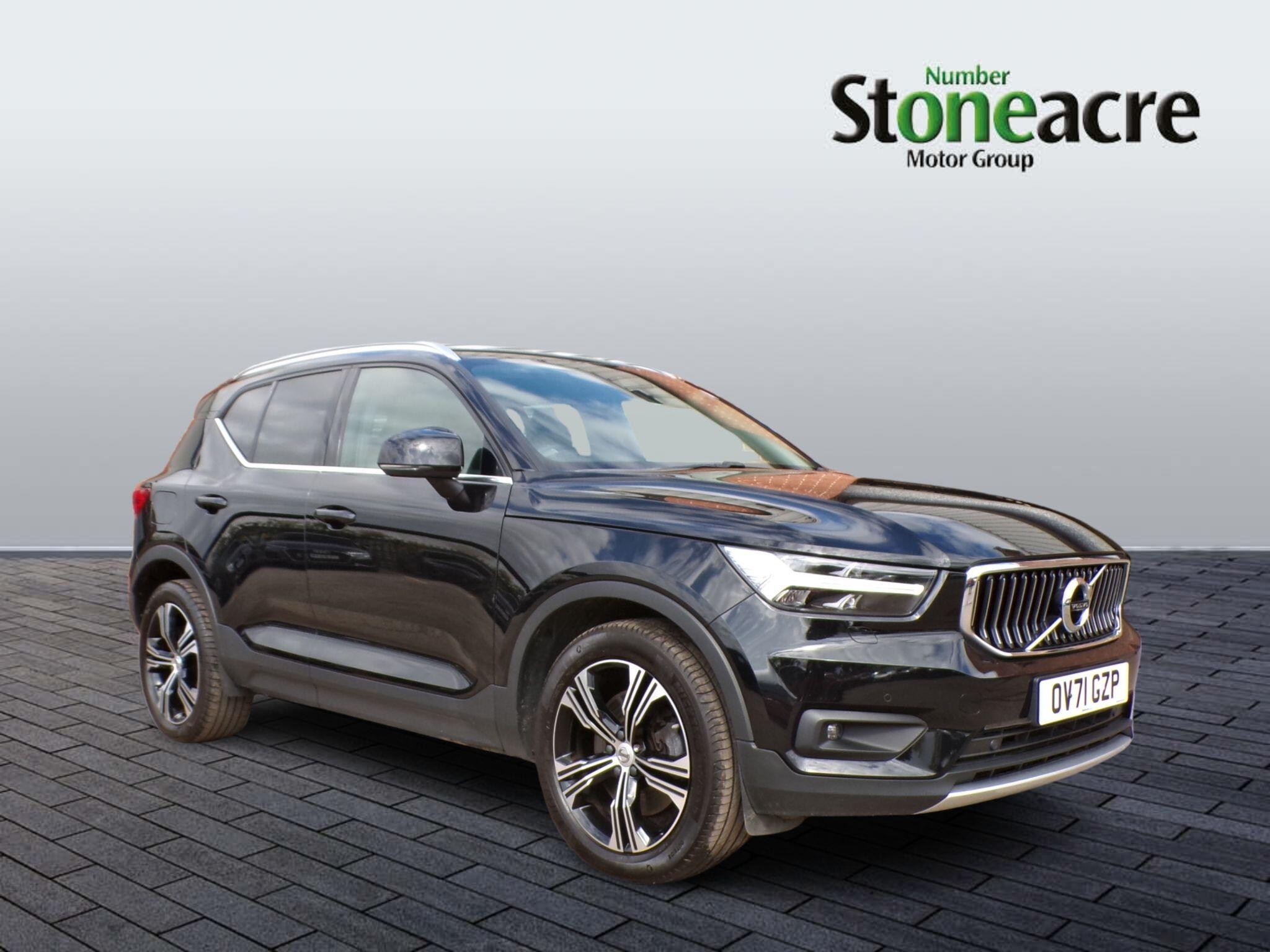 Main listing image - Volvo XC40 Recharge