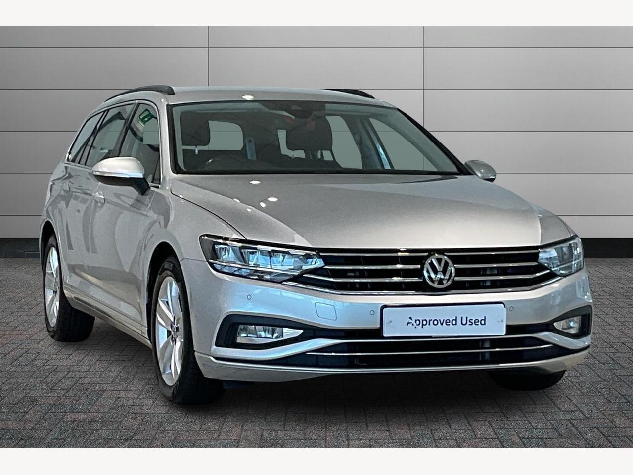 Main listing image - Volkswagen Passat Estate