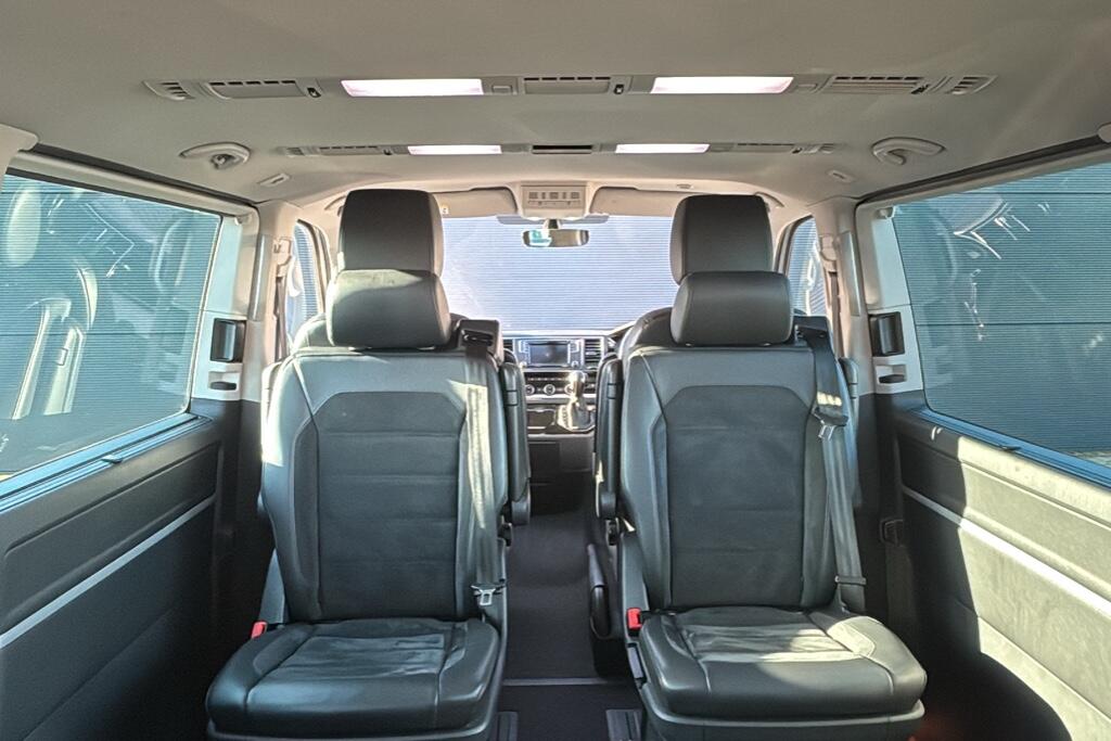 Main listing image - Volkswagen Caravelle