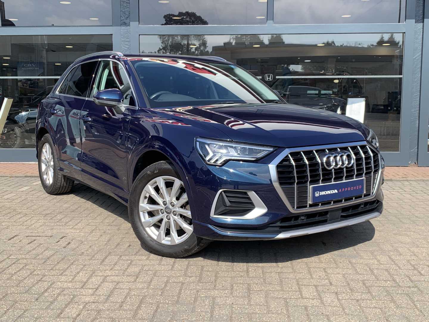 Main listing image - Audi Q3