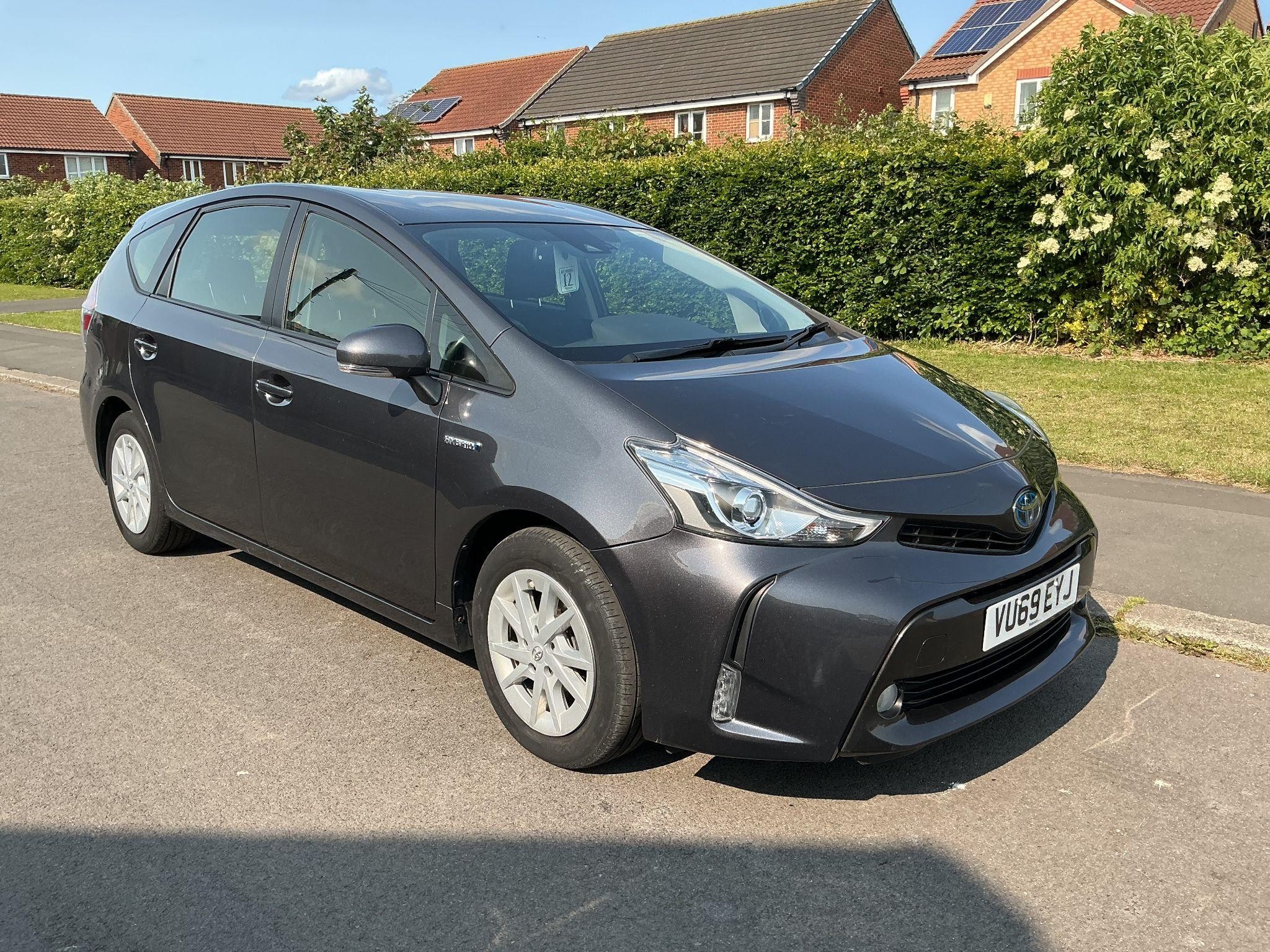 Main listing image - Toyota Prius+