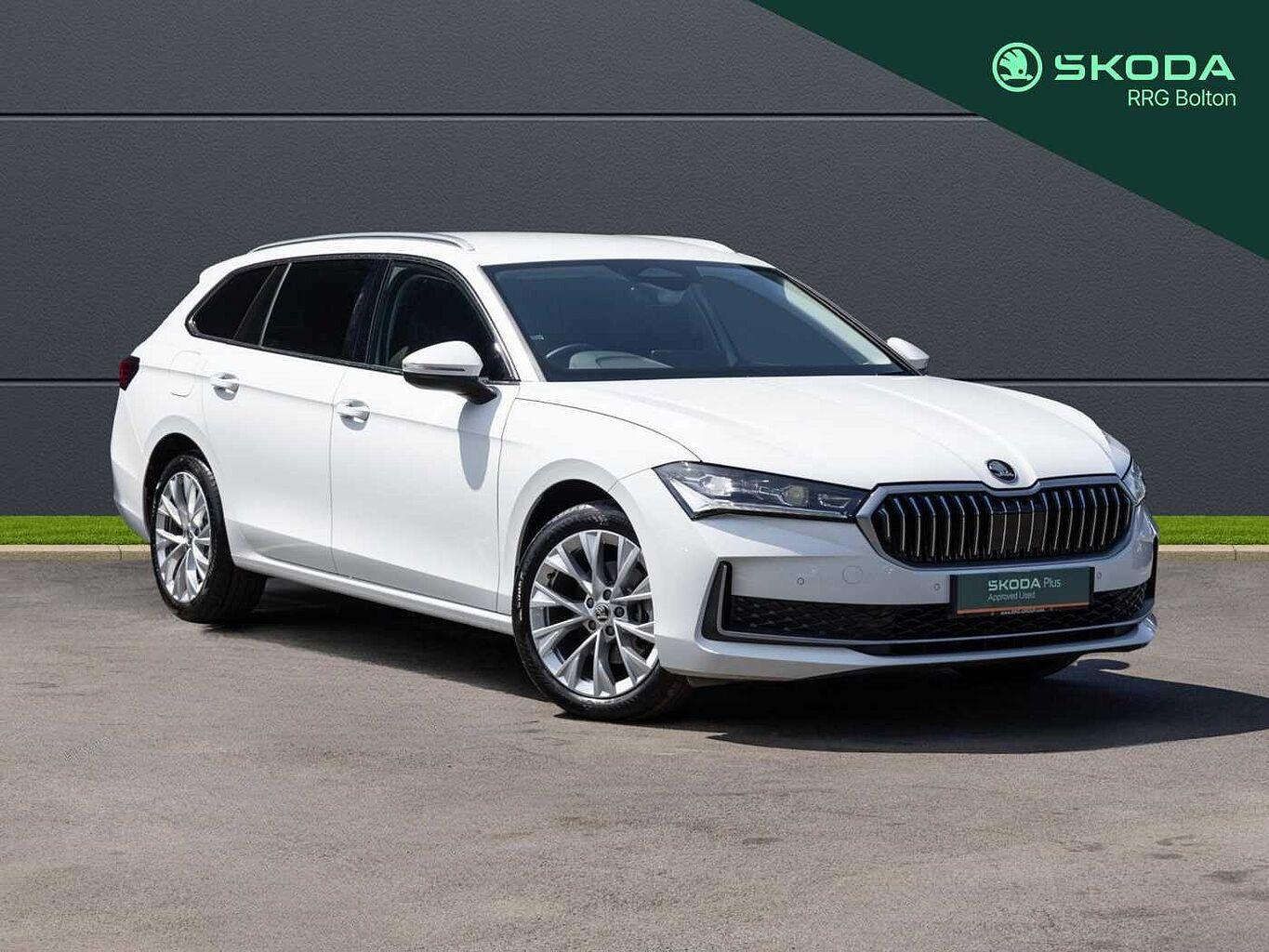 Main listing image - Skoda Superb Estate