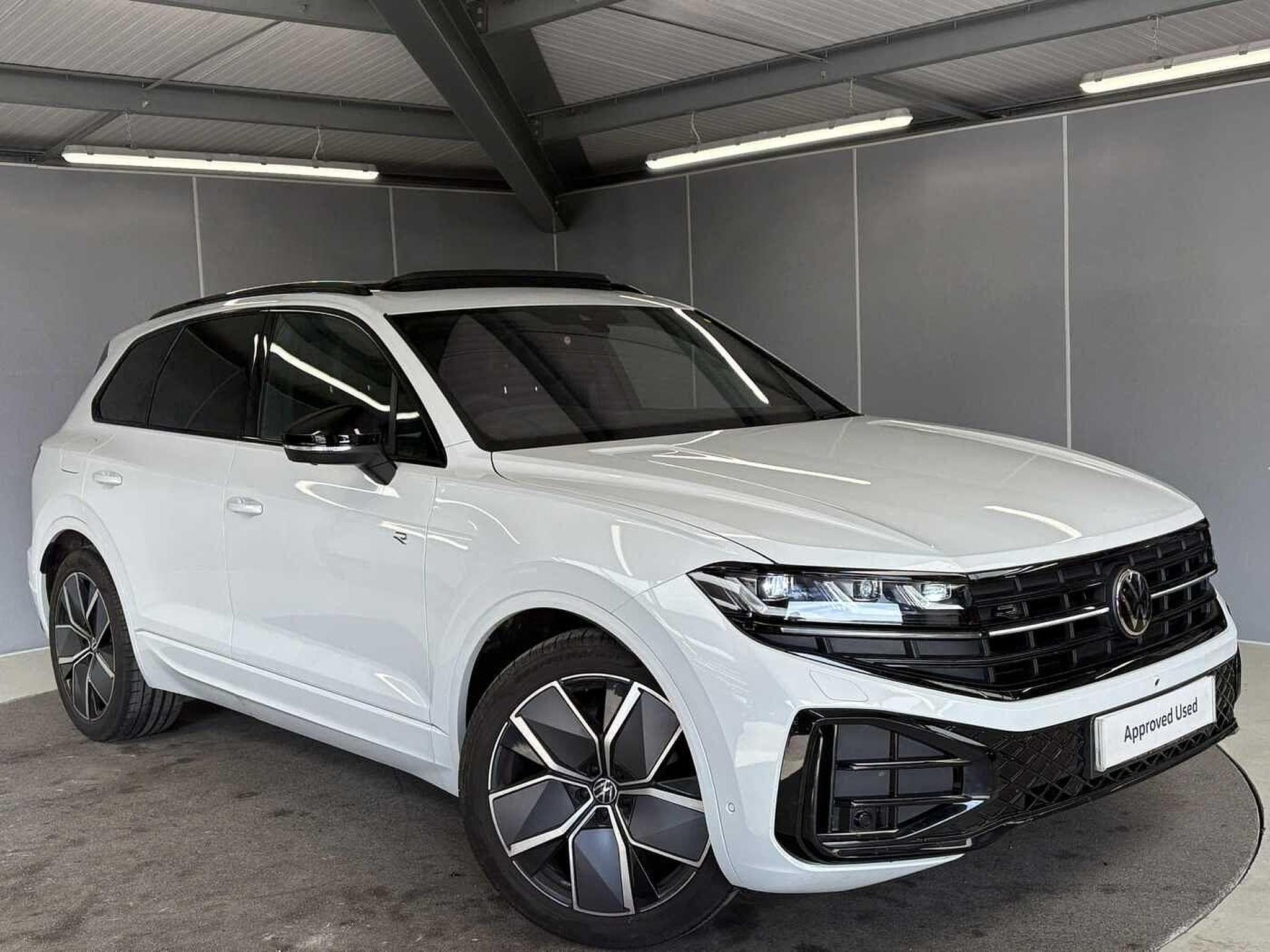 Main listing image - Volkswagen Touareg