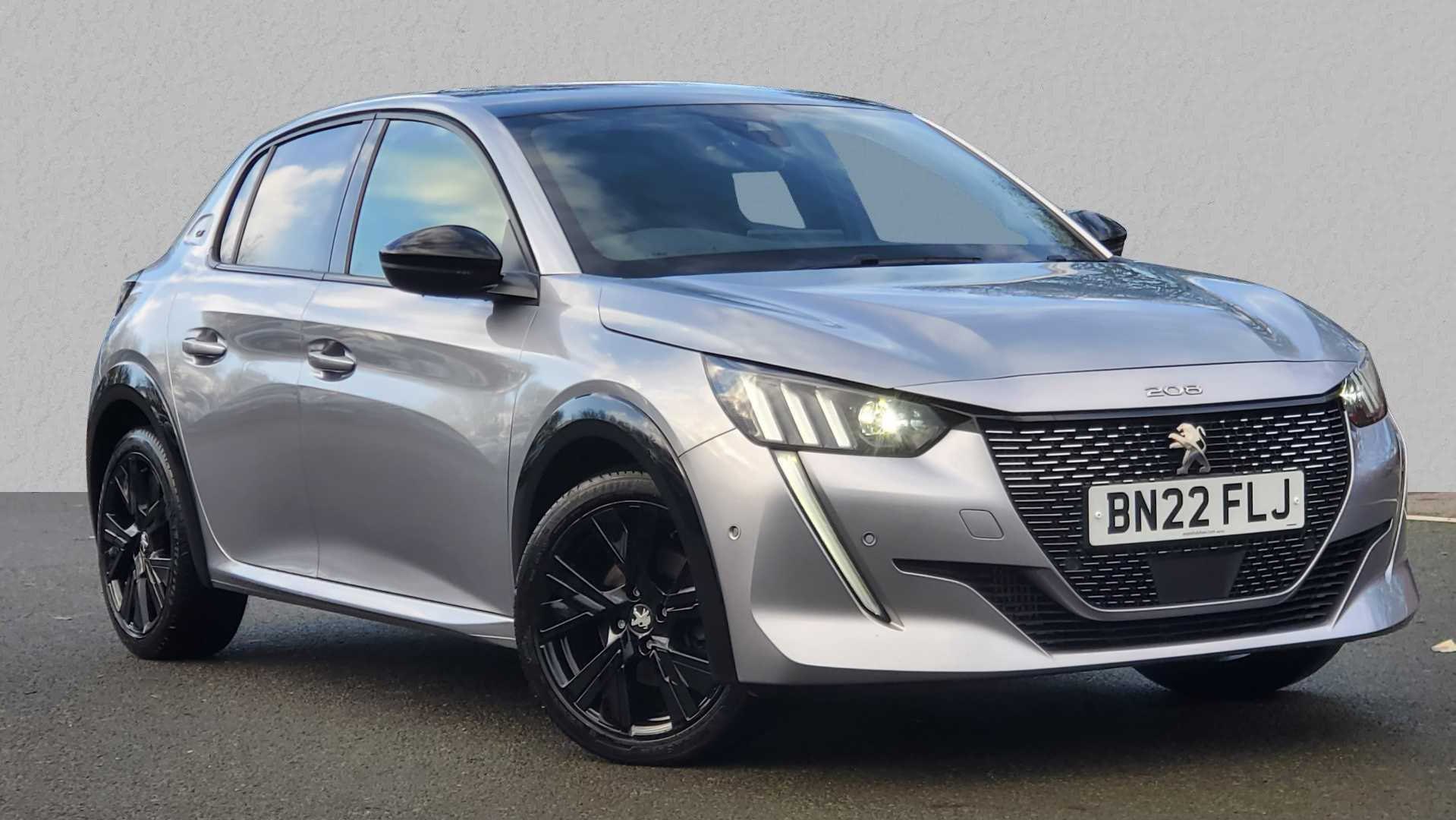 Main listing image - Peugeot 208