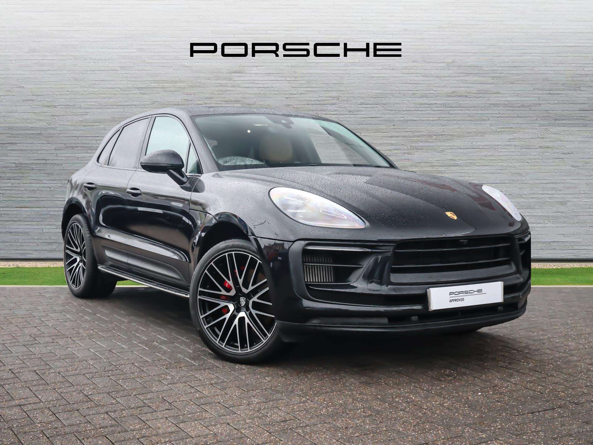 Main listing image - Porsche Macan