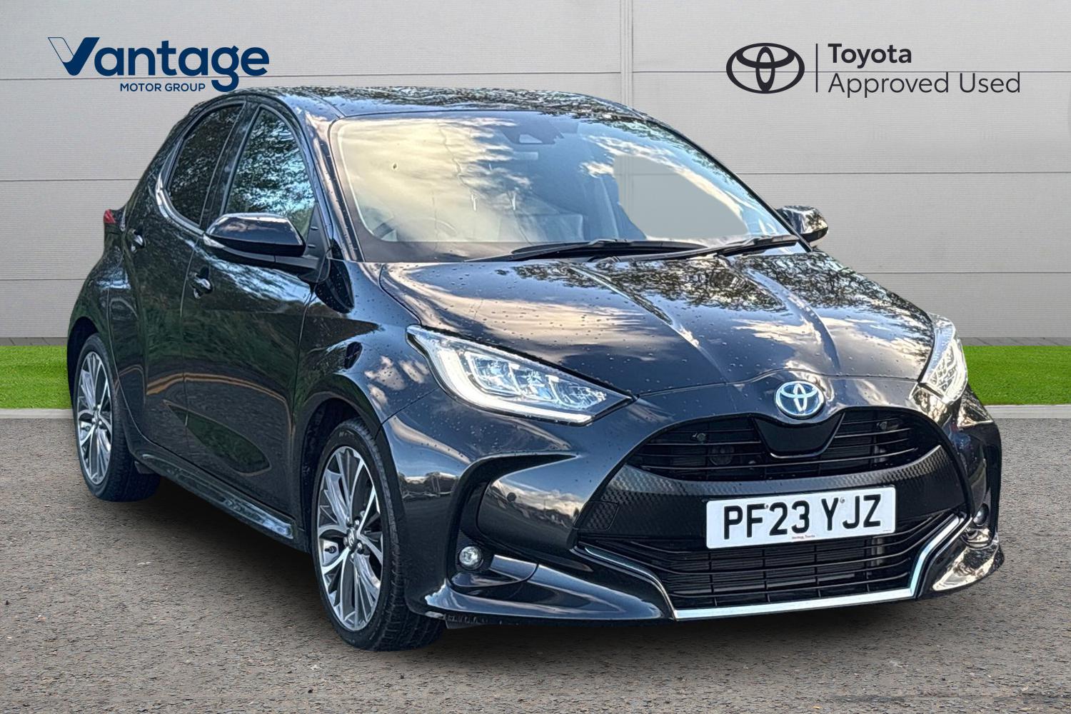 Main listing image - Toyota Yaris