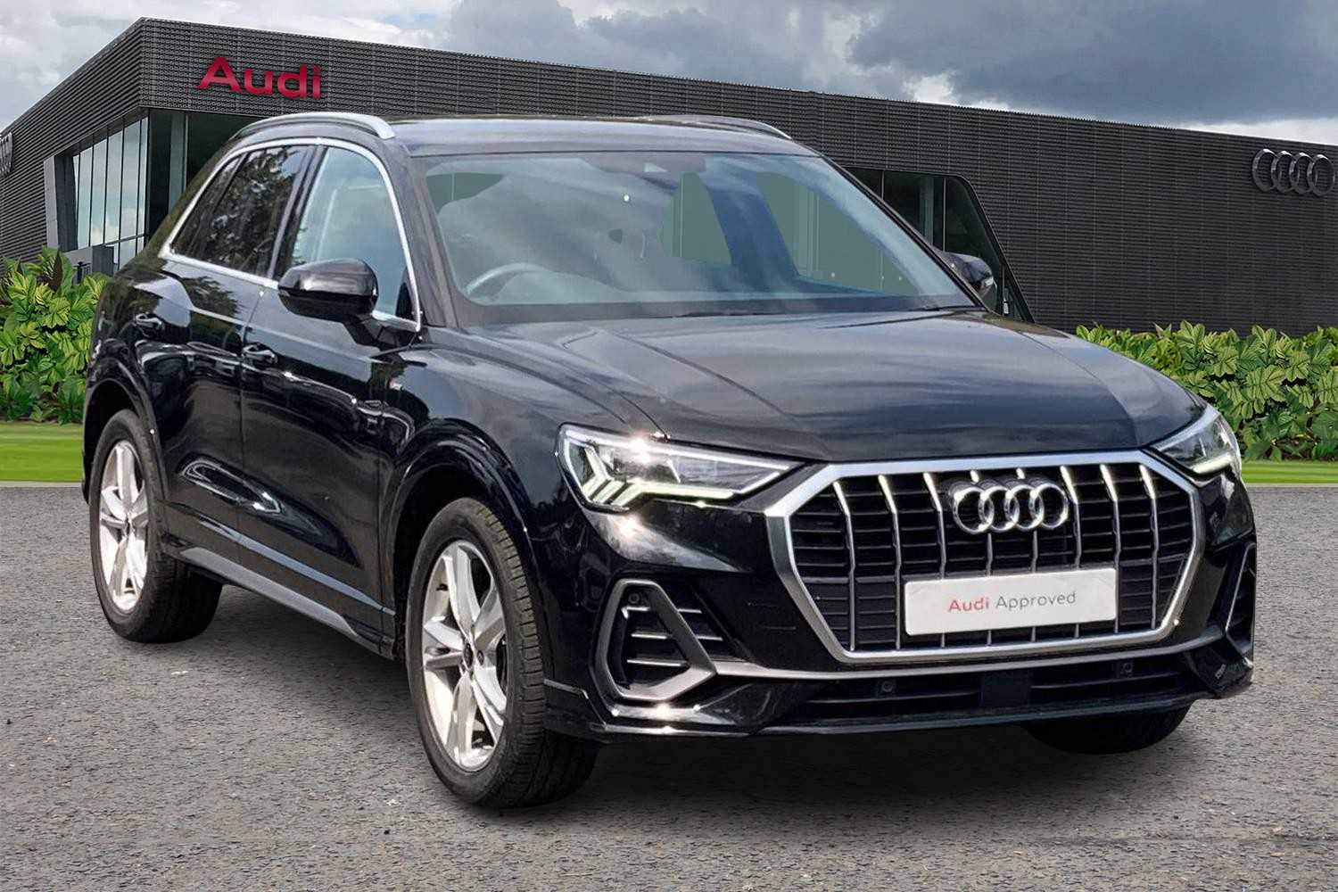 Main listing image - Audi Q3
