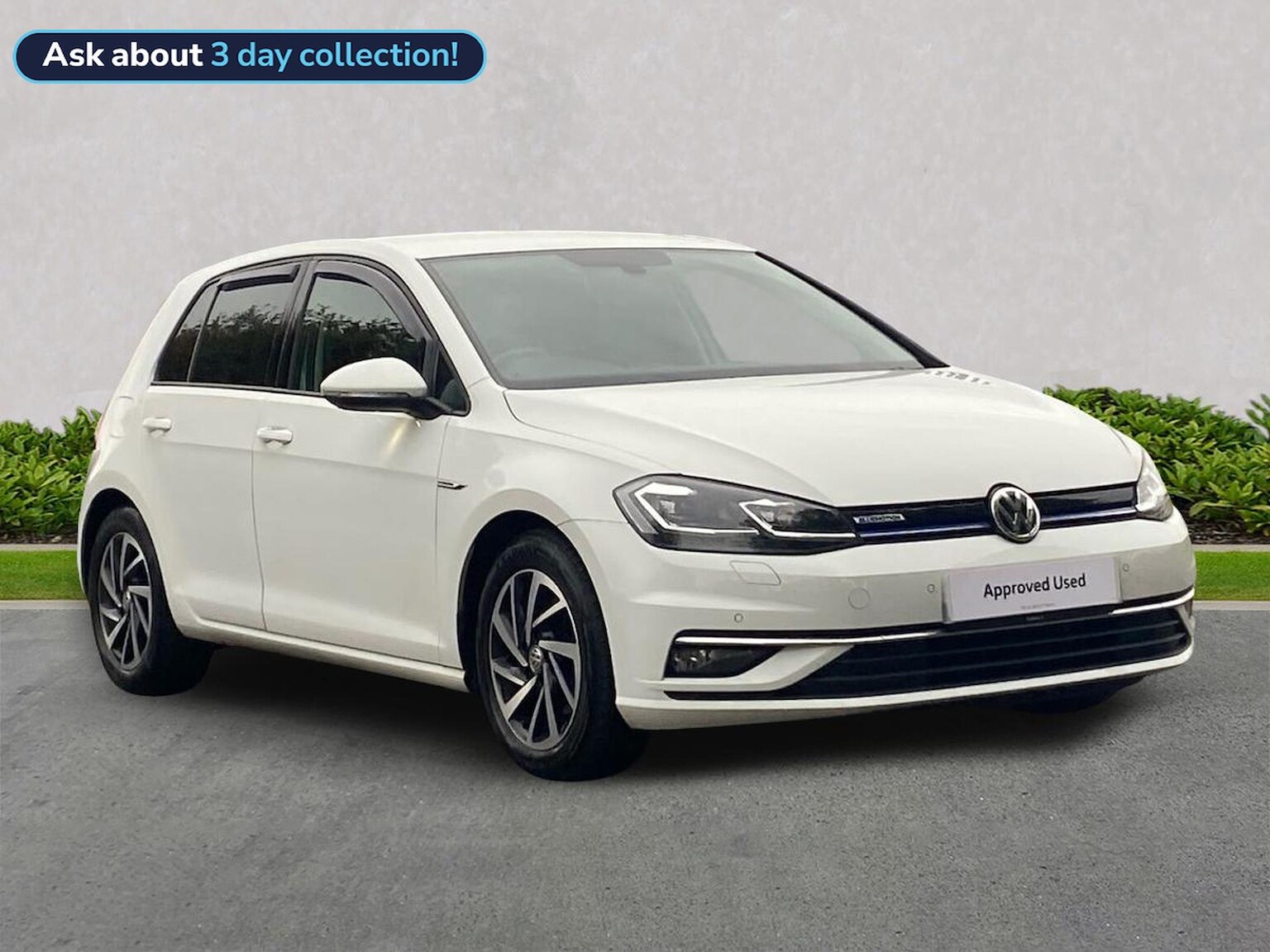 Main listing image - Volkswagen Golf