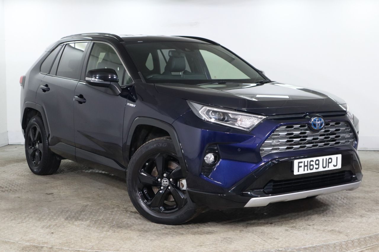 Main listing image - Toyota RAV4