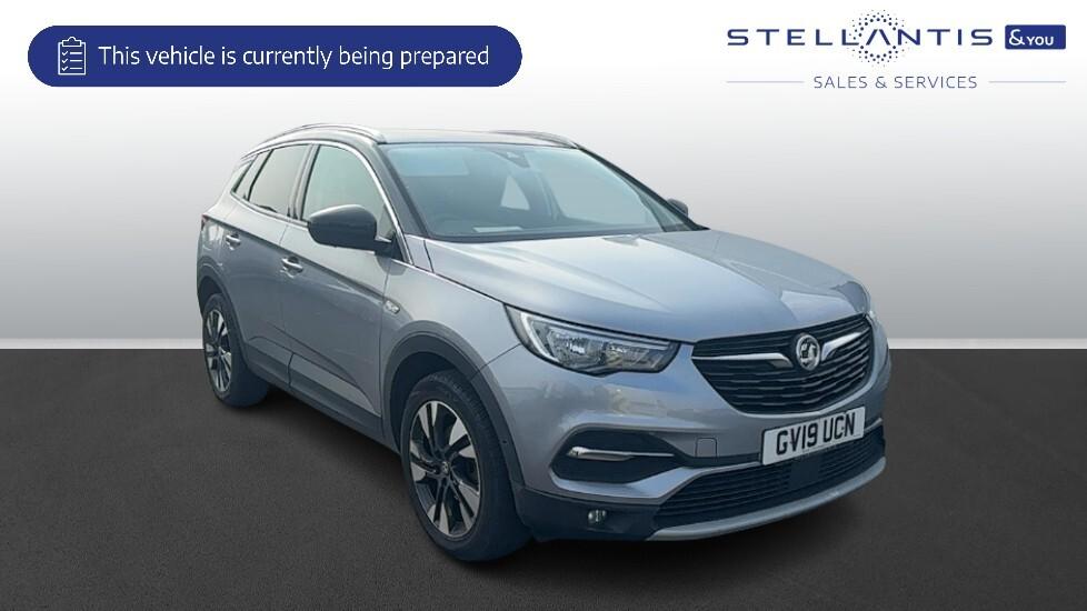 Main listing image - Vauxhall Grandland X