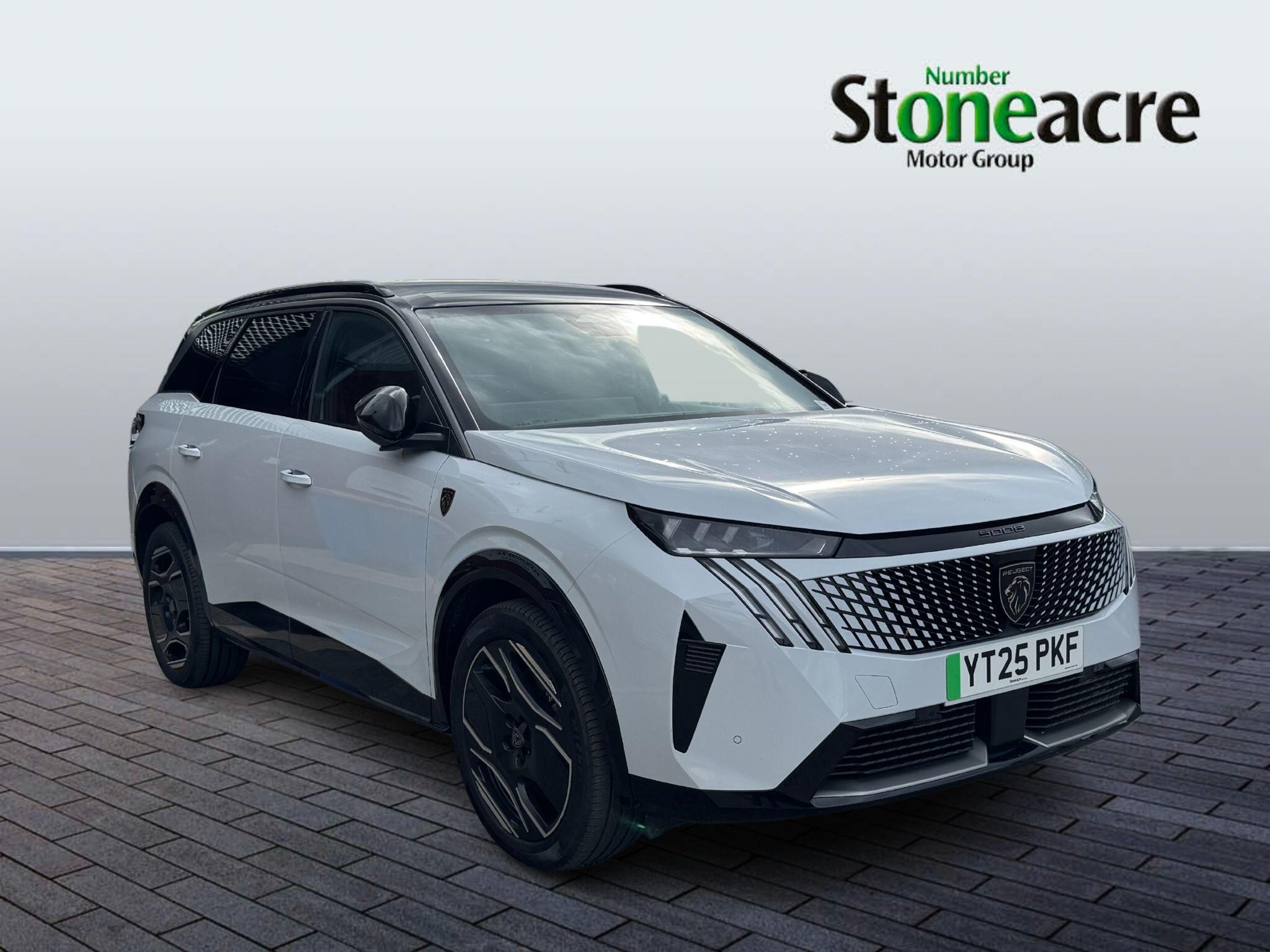 Main listing image - Peugeot 5008