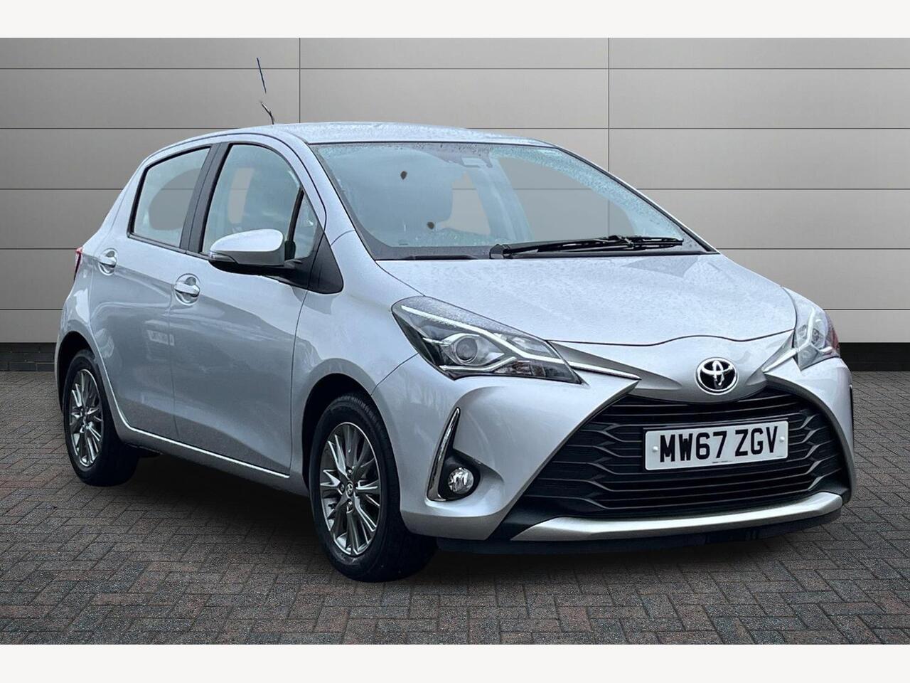 Main listing image - Toyota Yaris