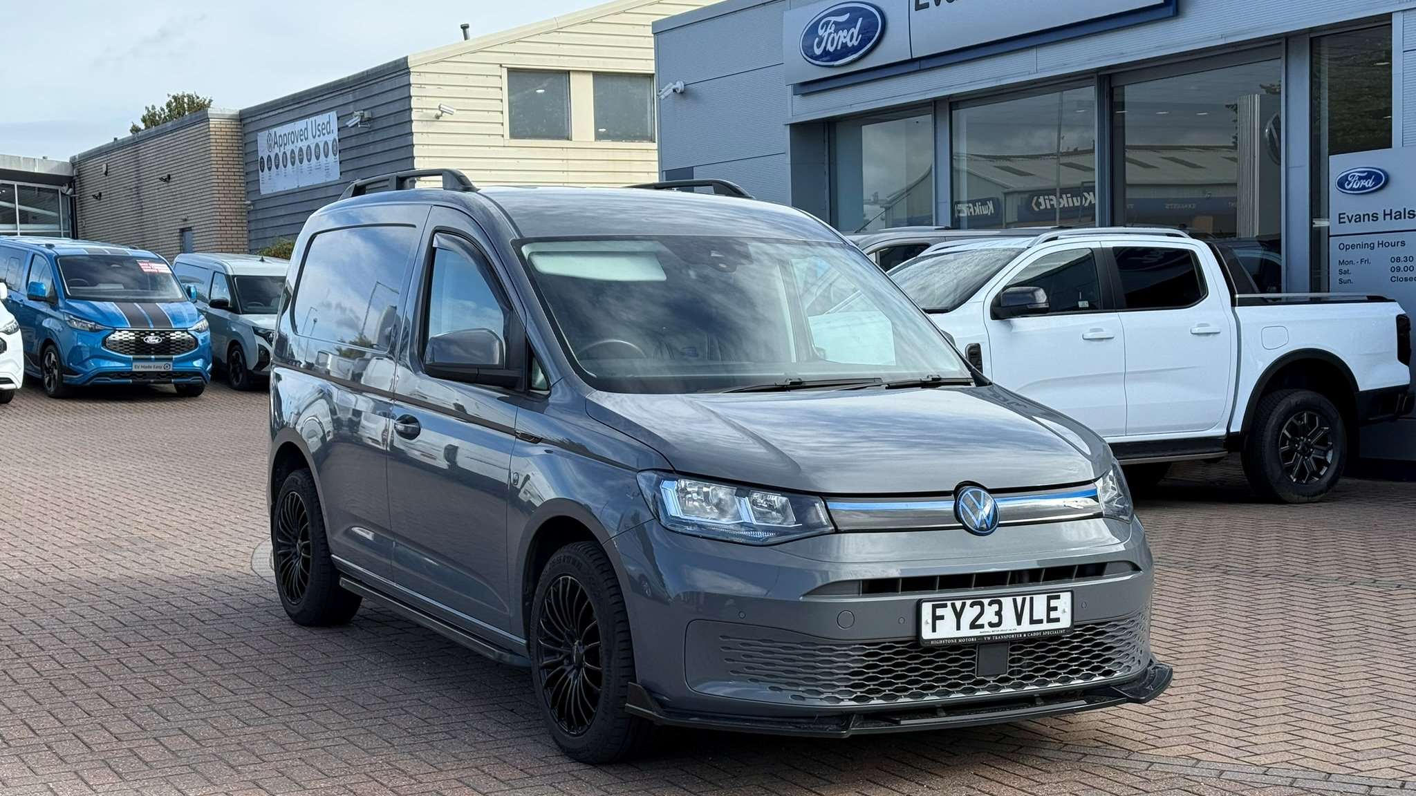 Main listing image - Volkswagen Caddy