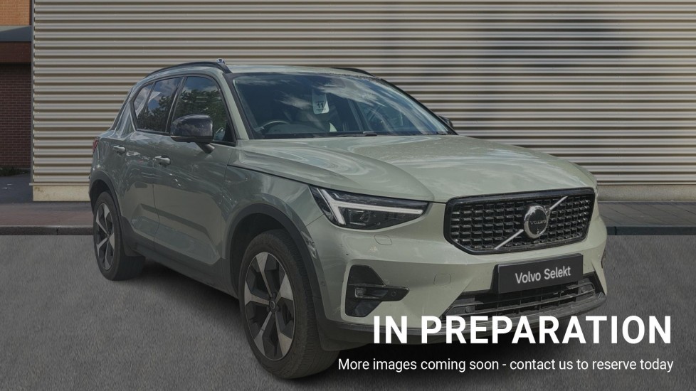 Main listing image - Volvo XC40