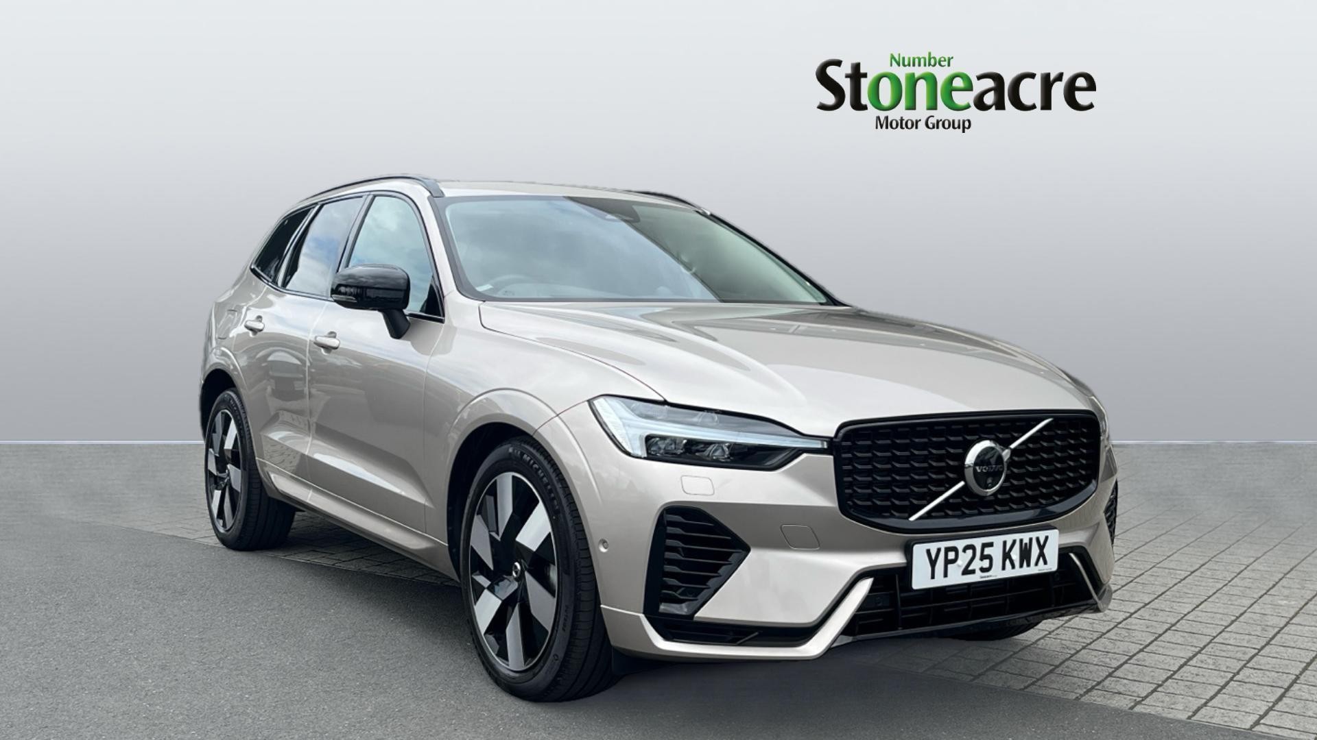 Main listing image - Volvo XC60
