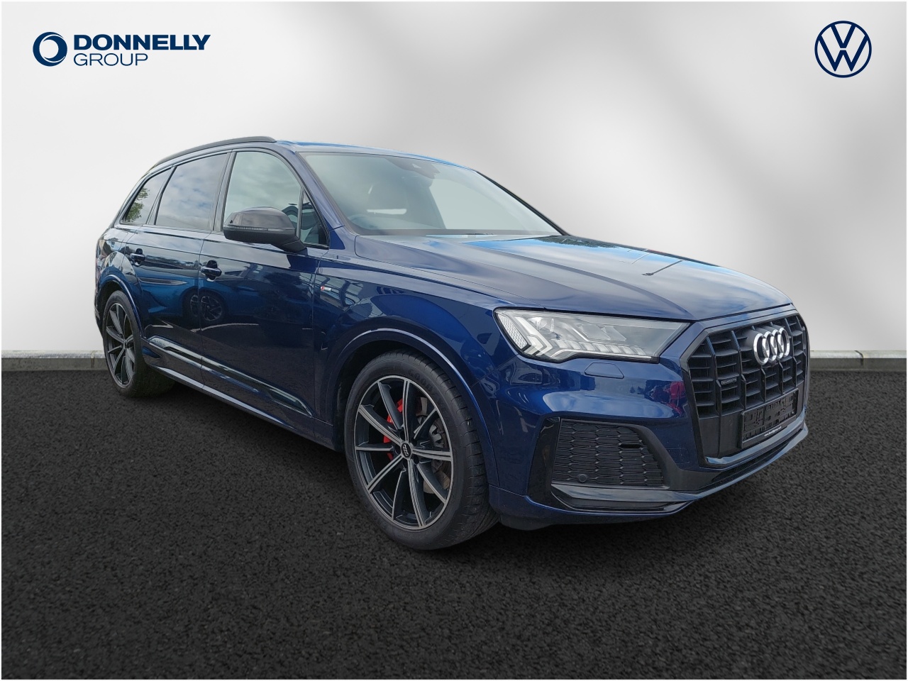 Main listing image - Audi Q7