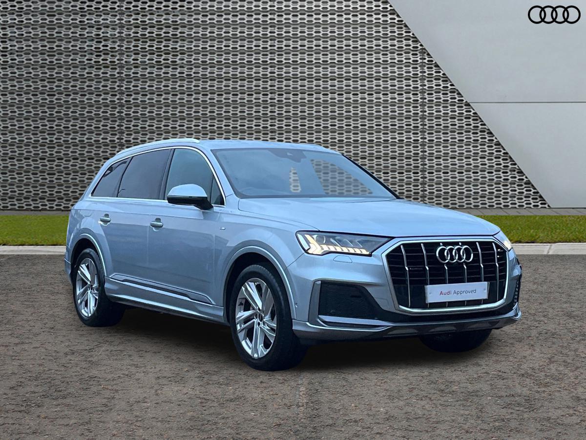 Main listing image - Audi Q7