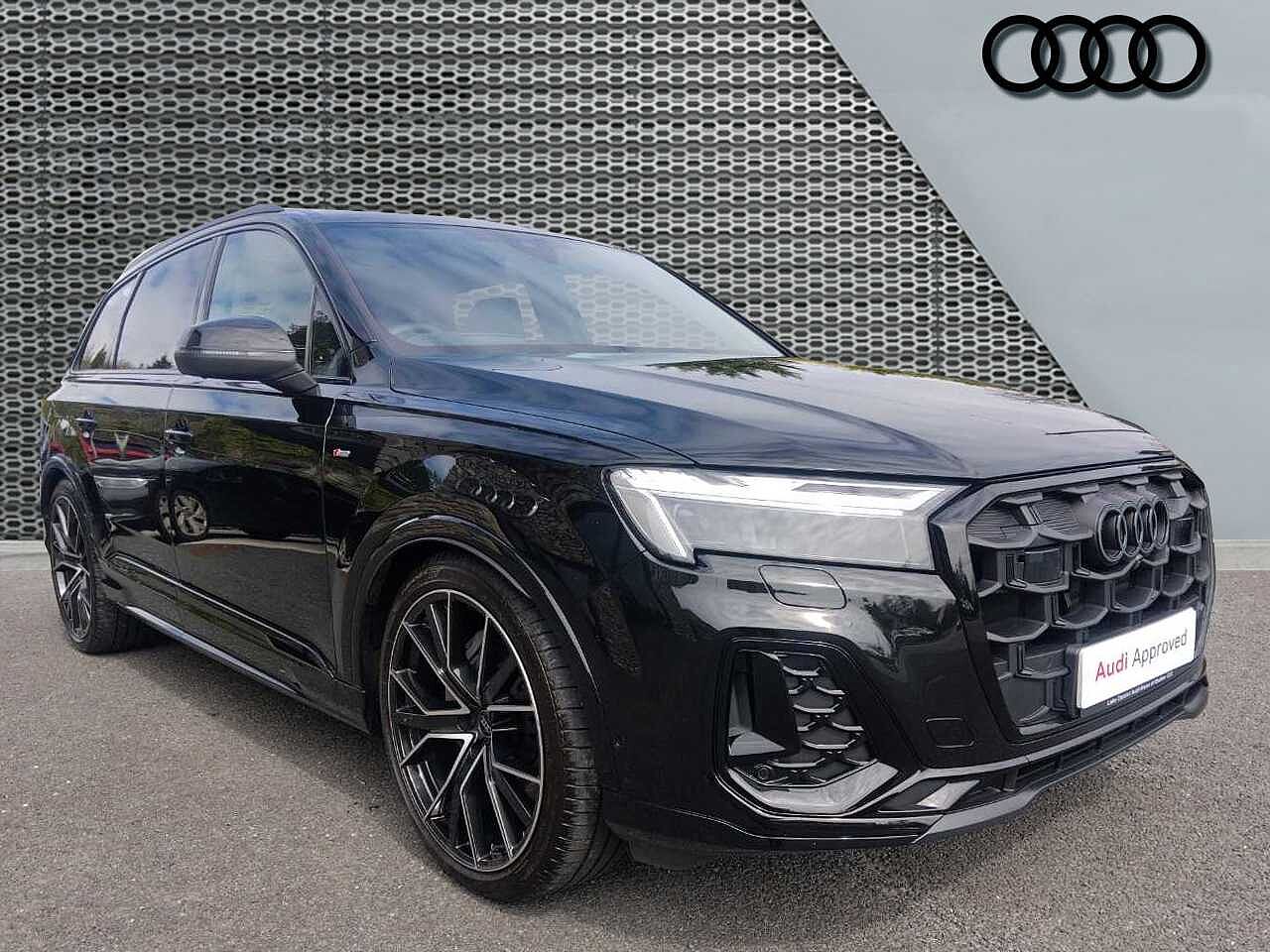 Main listing image - Audi Q7