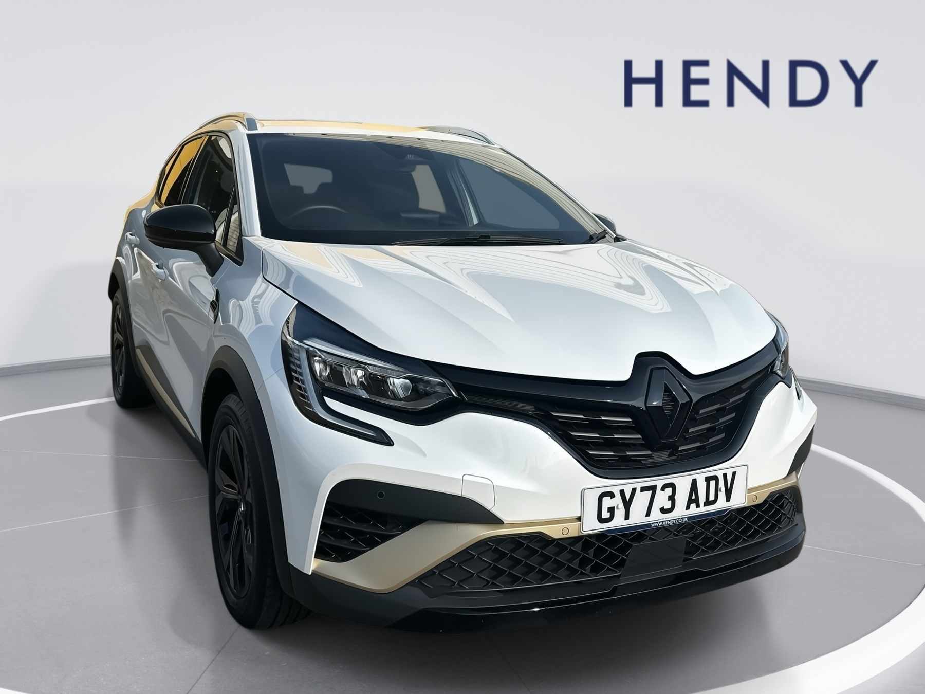 Main listing image - Renault Captur