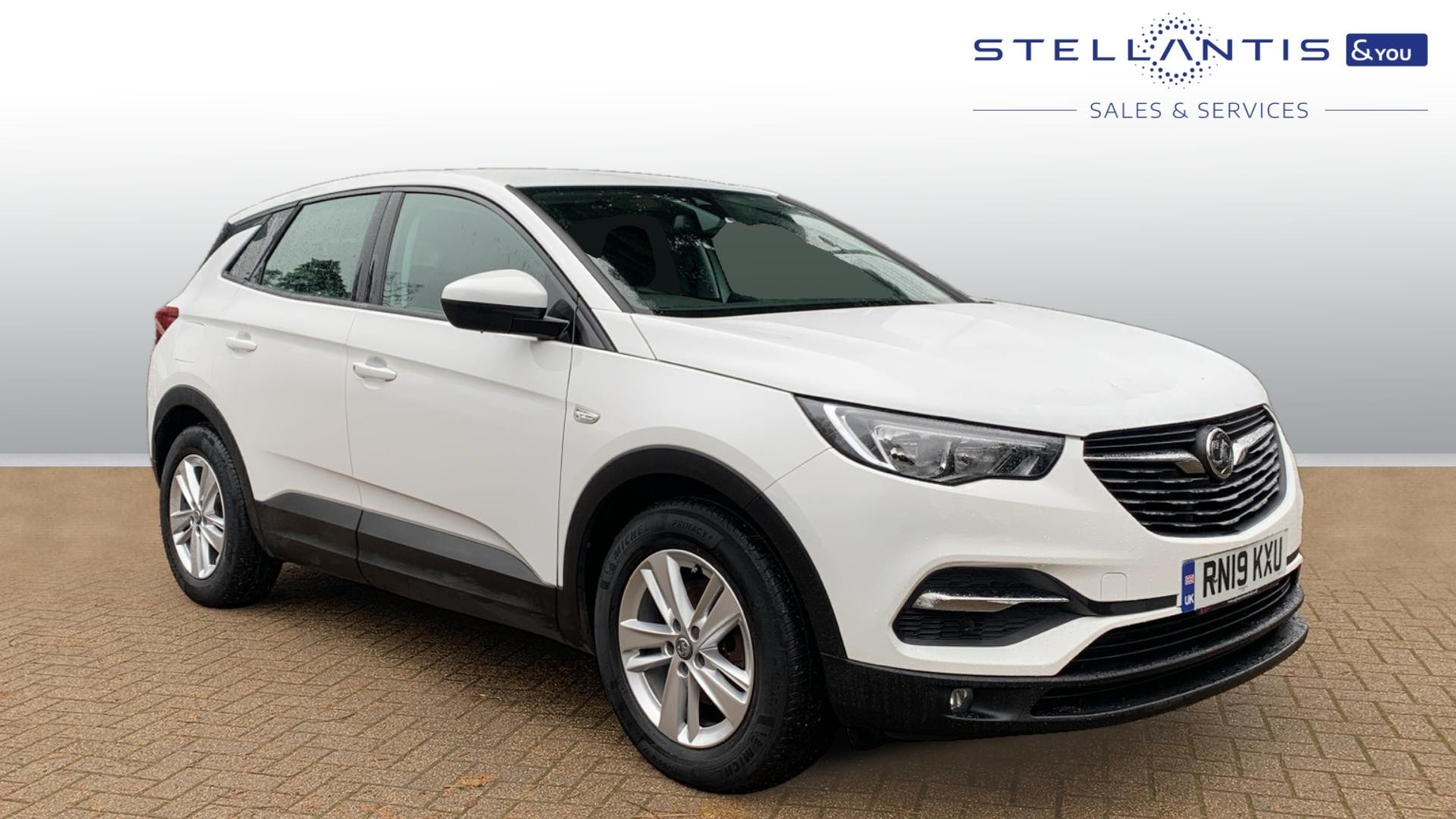 Main listing image - Vauxhall Grandland X