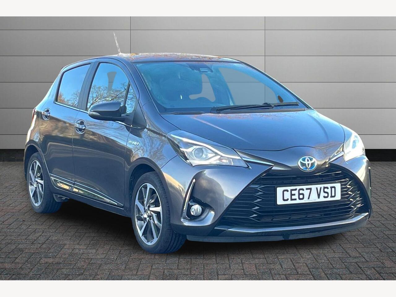 Main listing image - Toyota Yaris