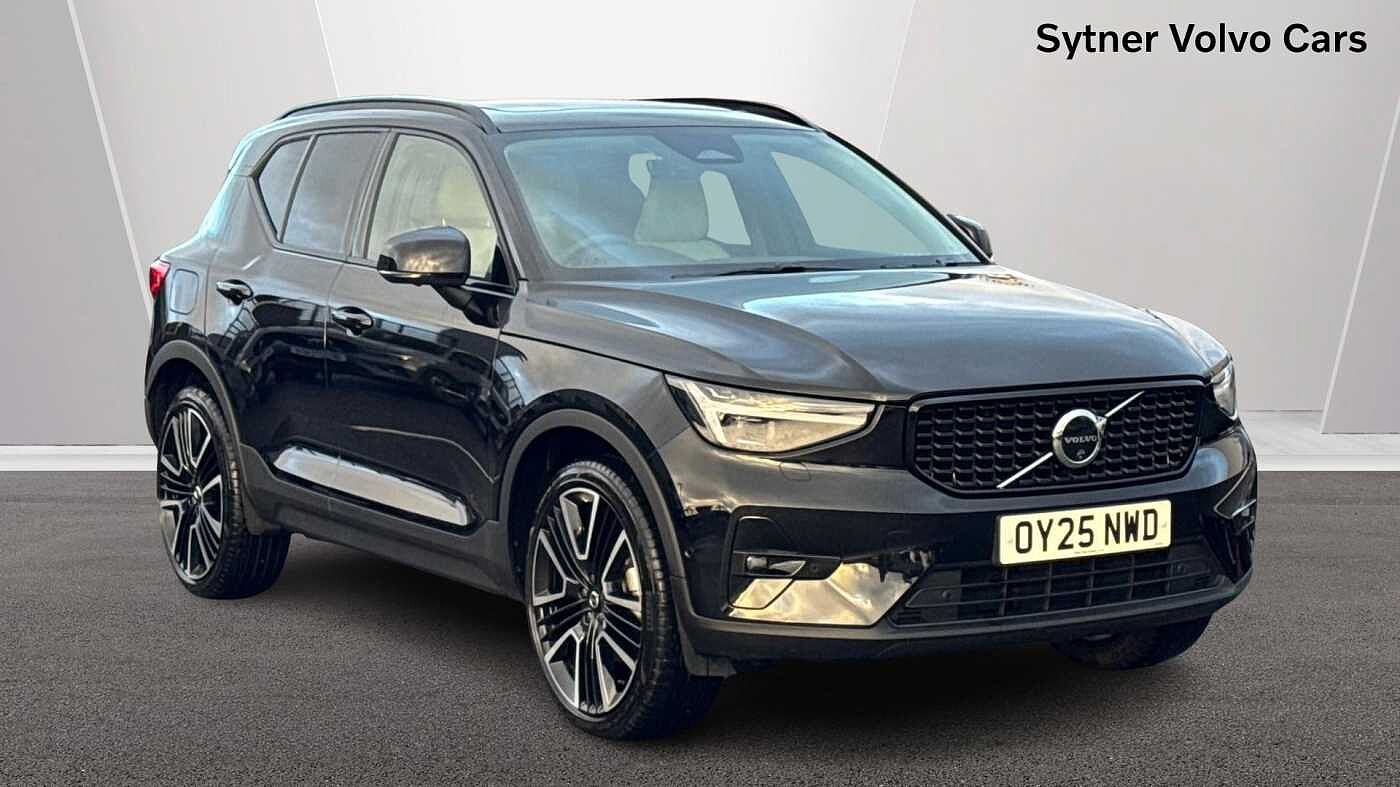 Main listing image - Volvo XC40