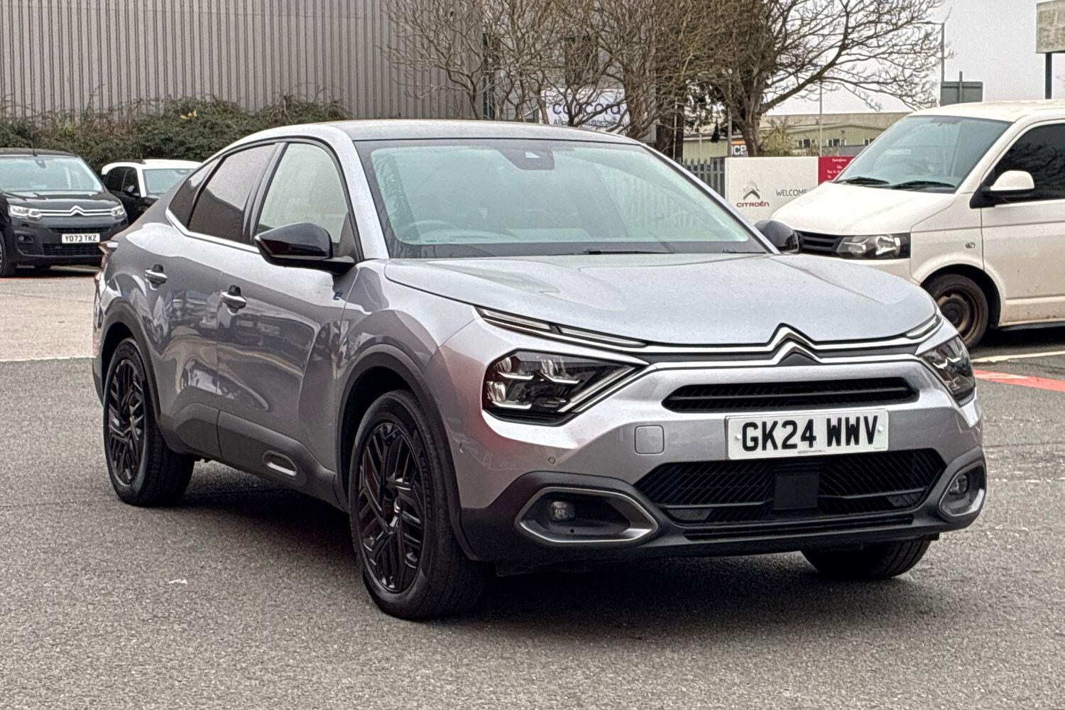 Main listing image - Citroen C4 X